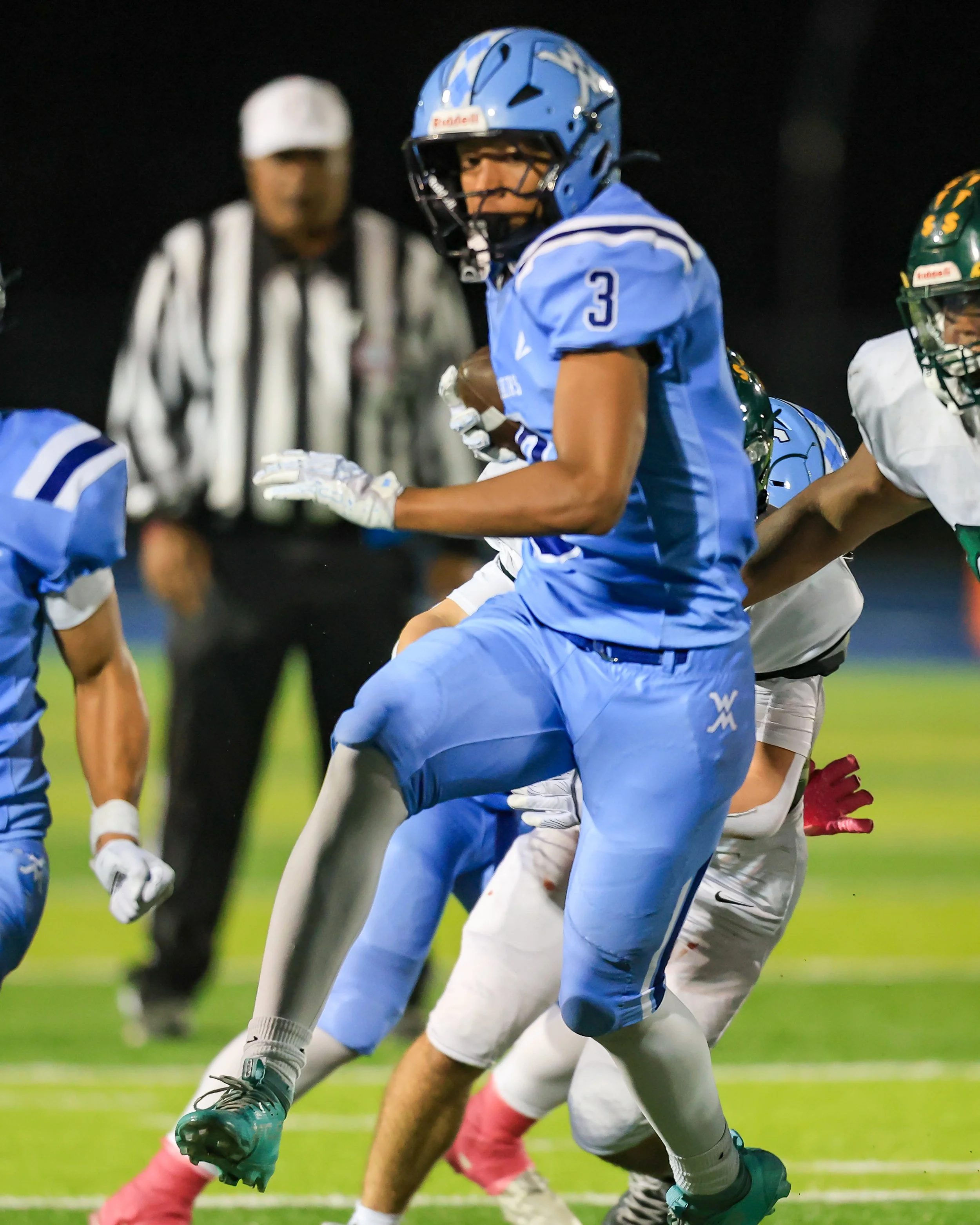 Mott #3 runs with the ball