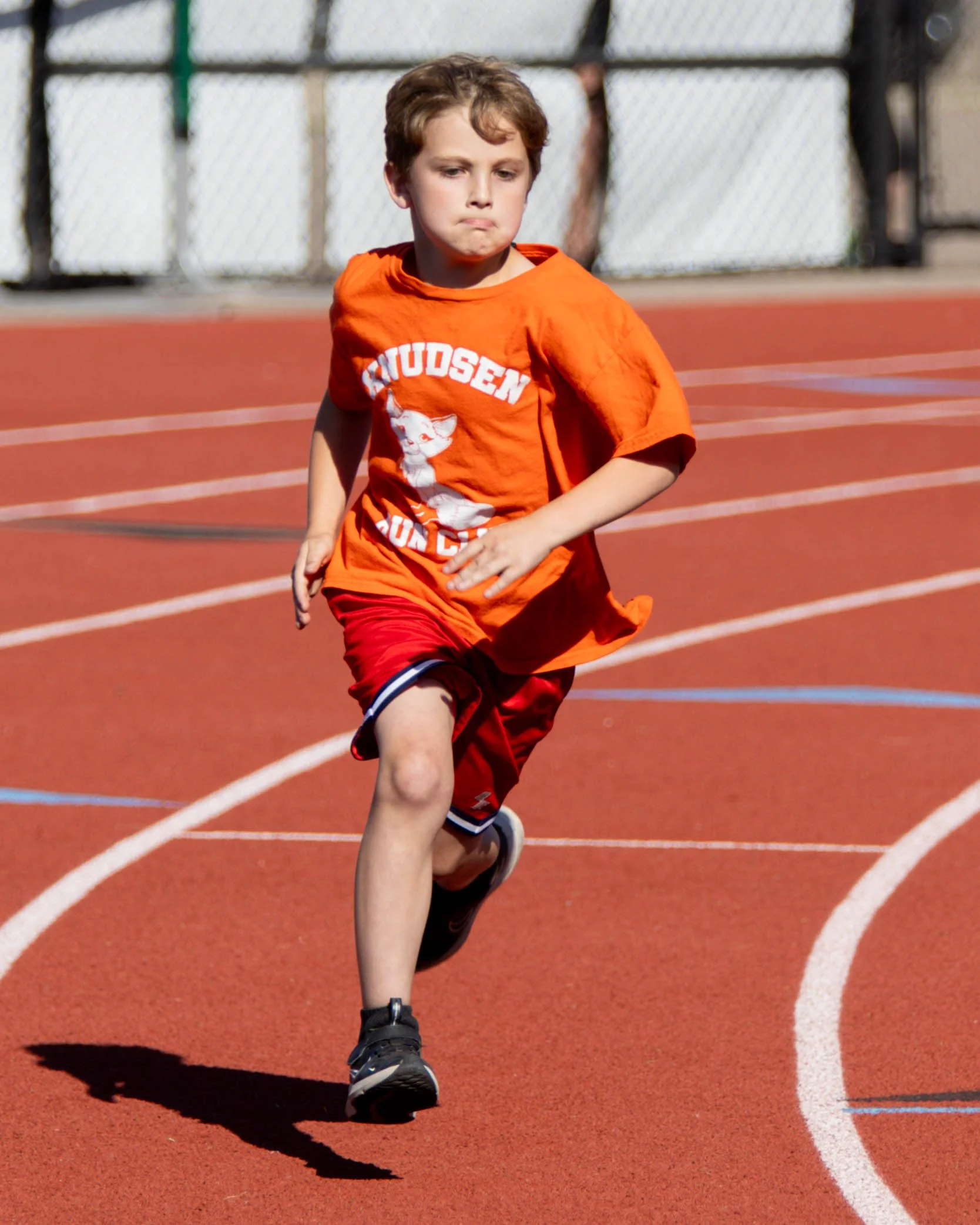 Knudsen runner starts the race