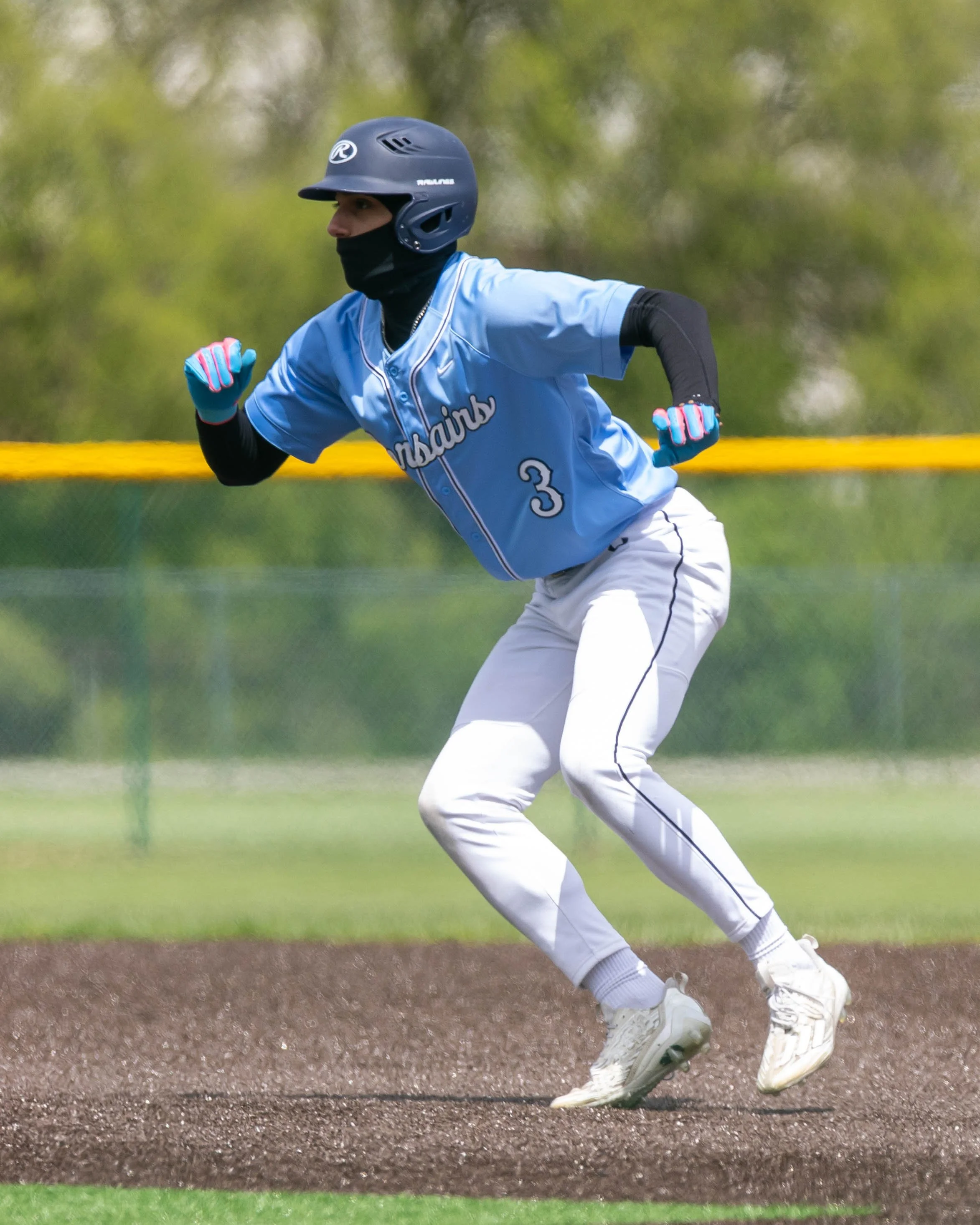 Mott #3 Leading off 1st base