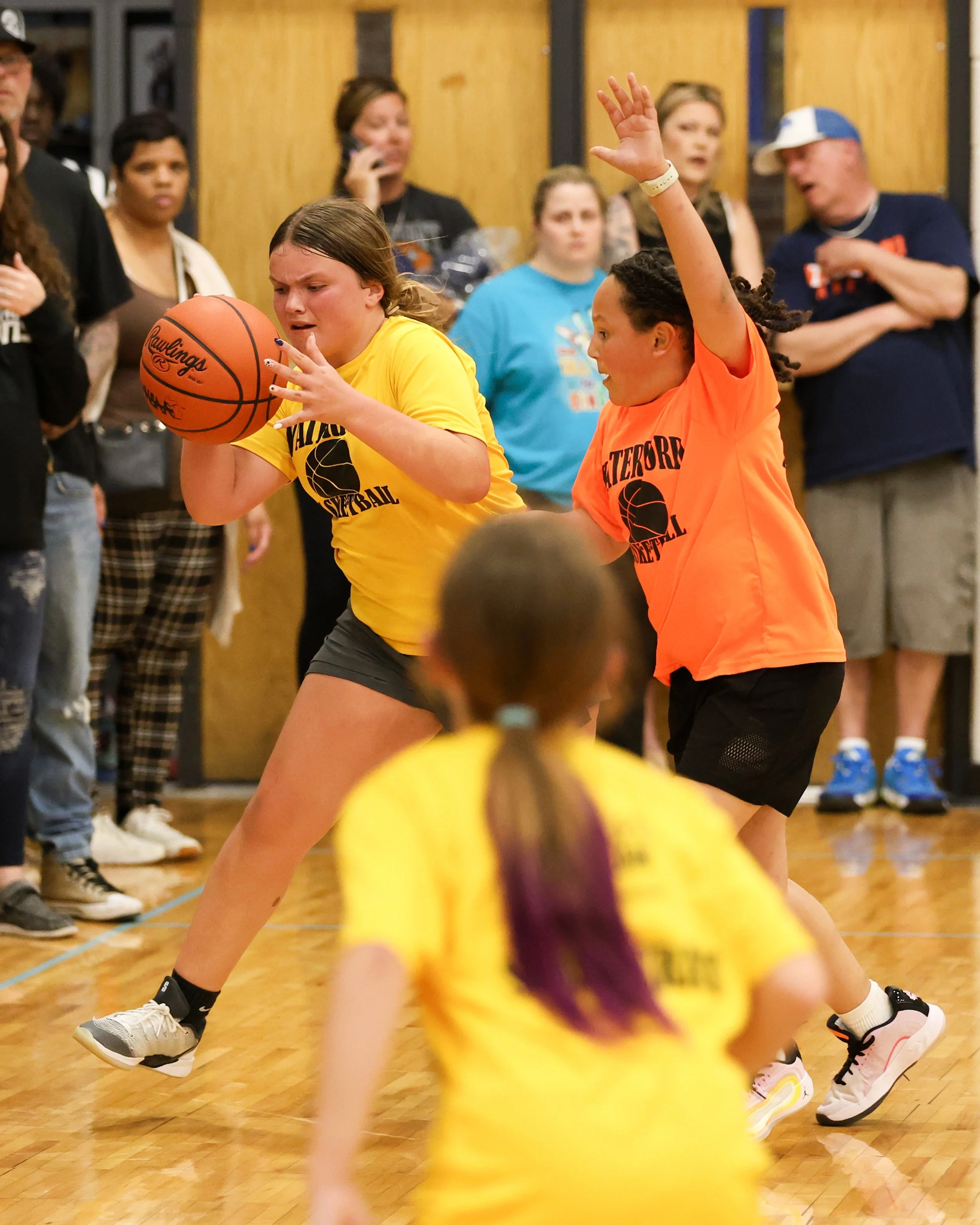Schoolcraft girl holds the ball
