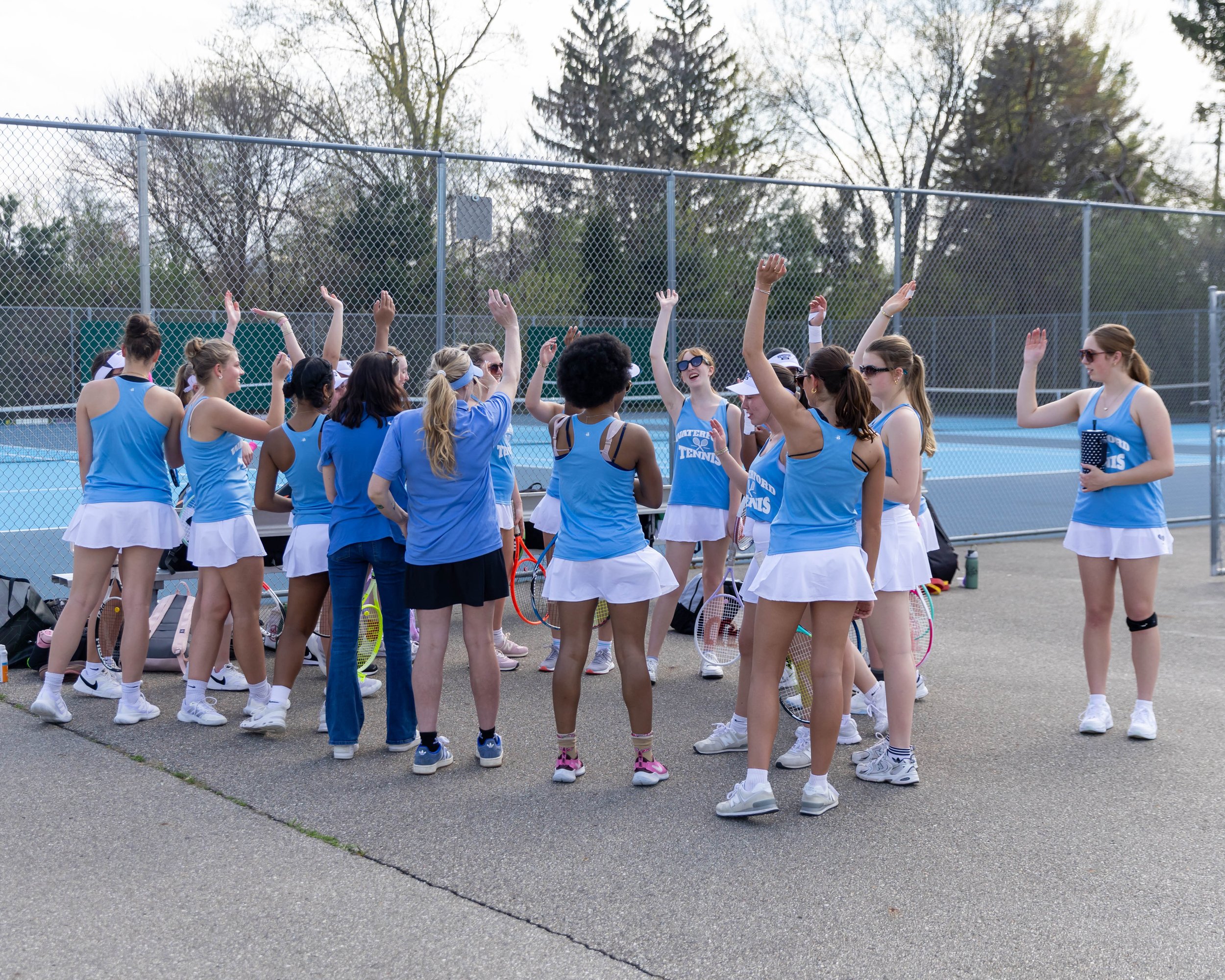 Waterford United team huddle 4