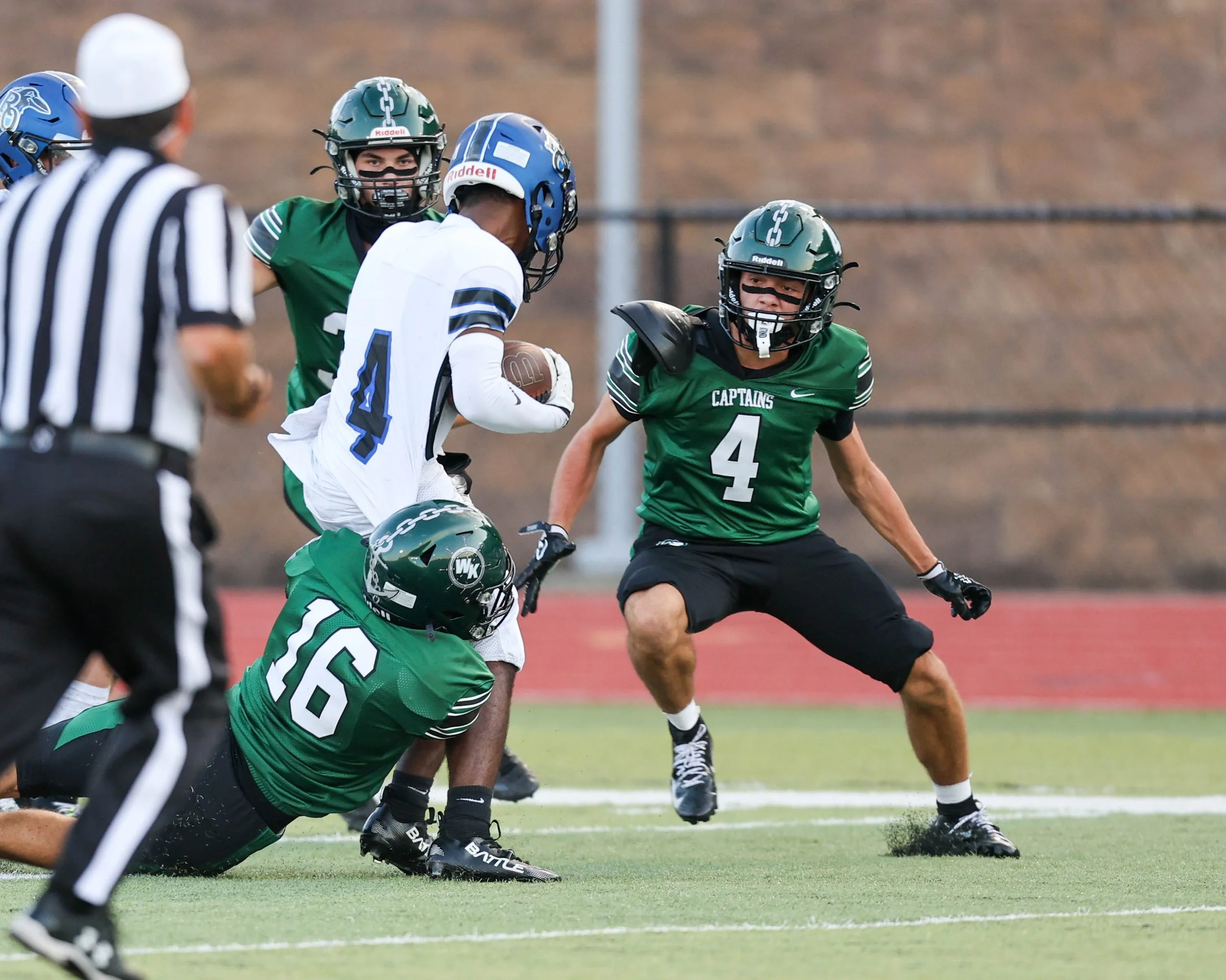 WK #16 and #4 tackle the RO running back