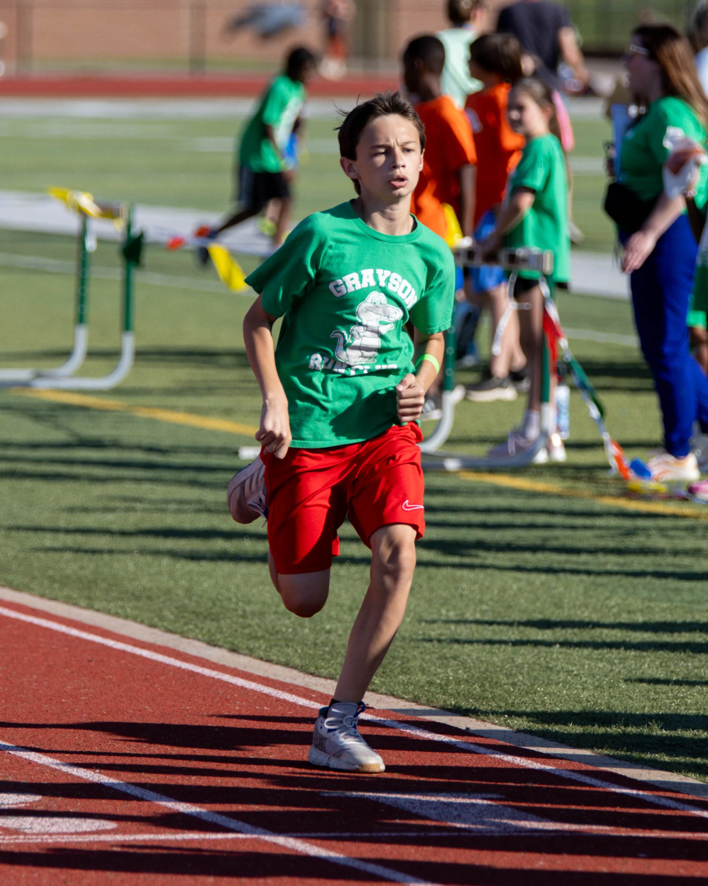 Grayson boy finishes race