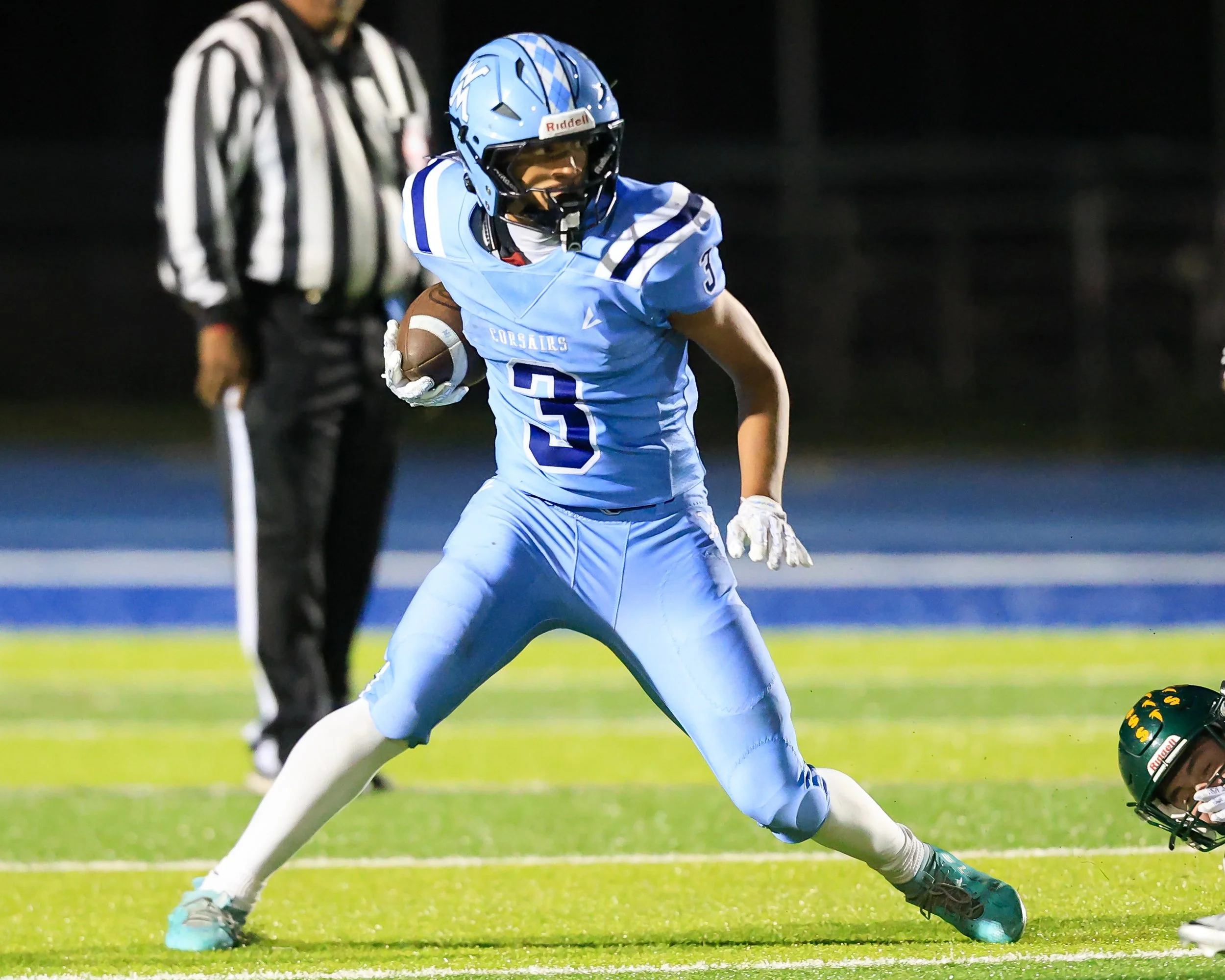 Mott #3 with the ball