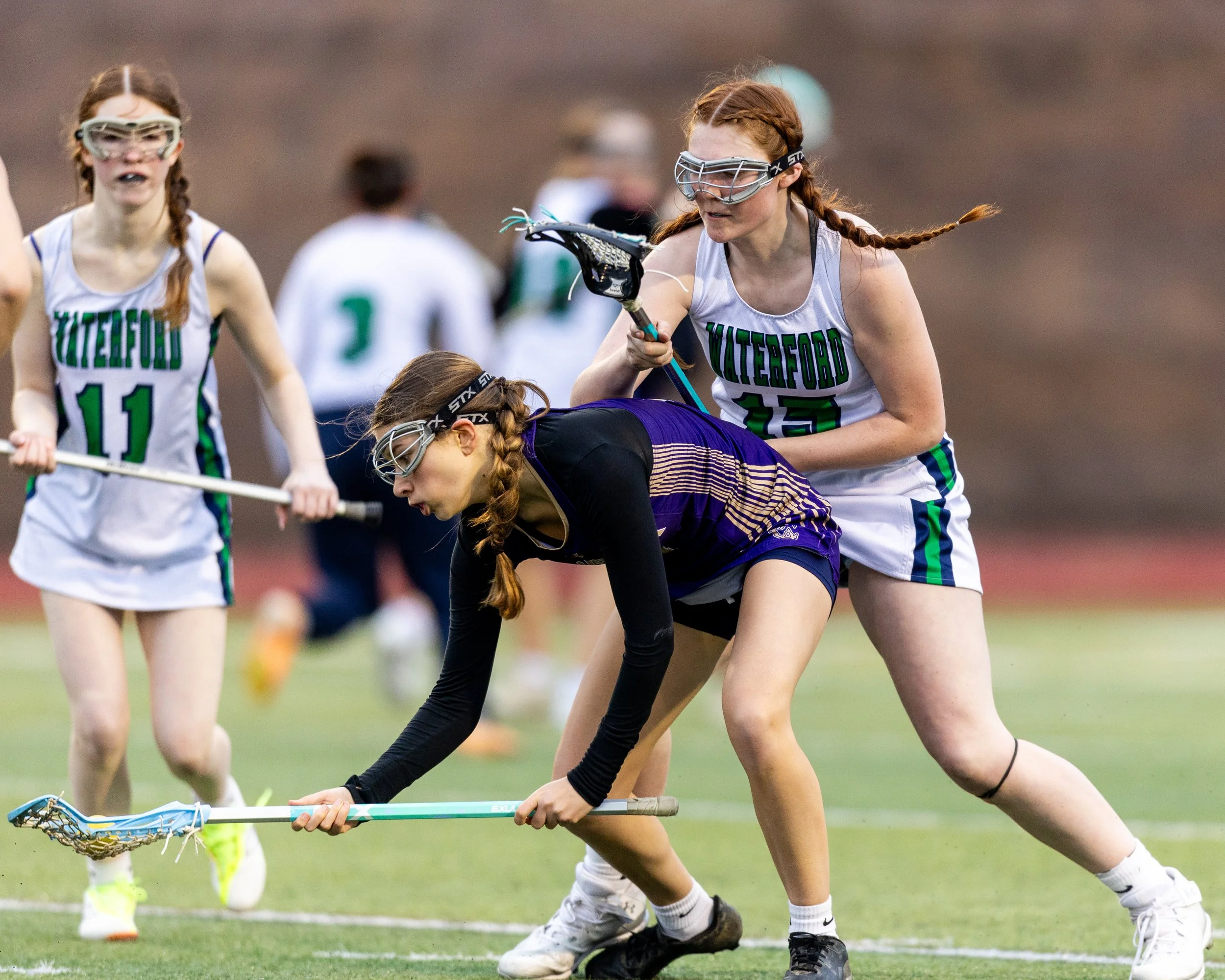 #15 with a little push on the other team