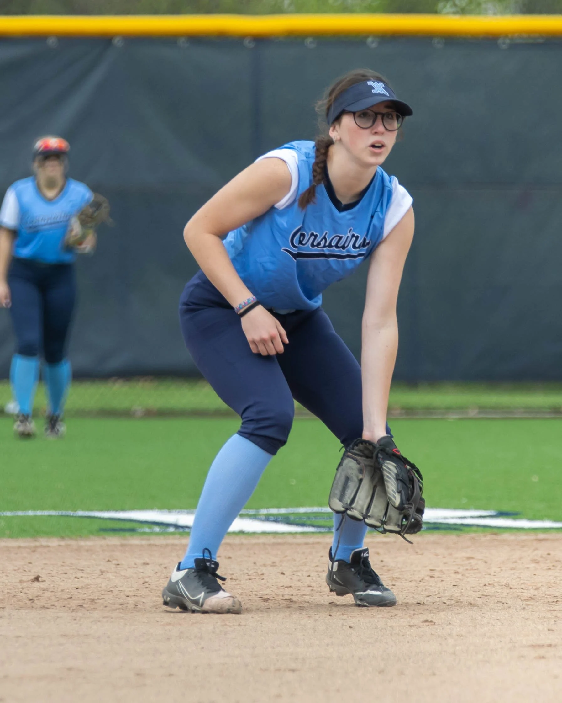 Mott short stop waits for the pitch