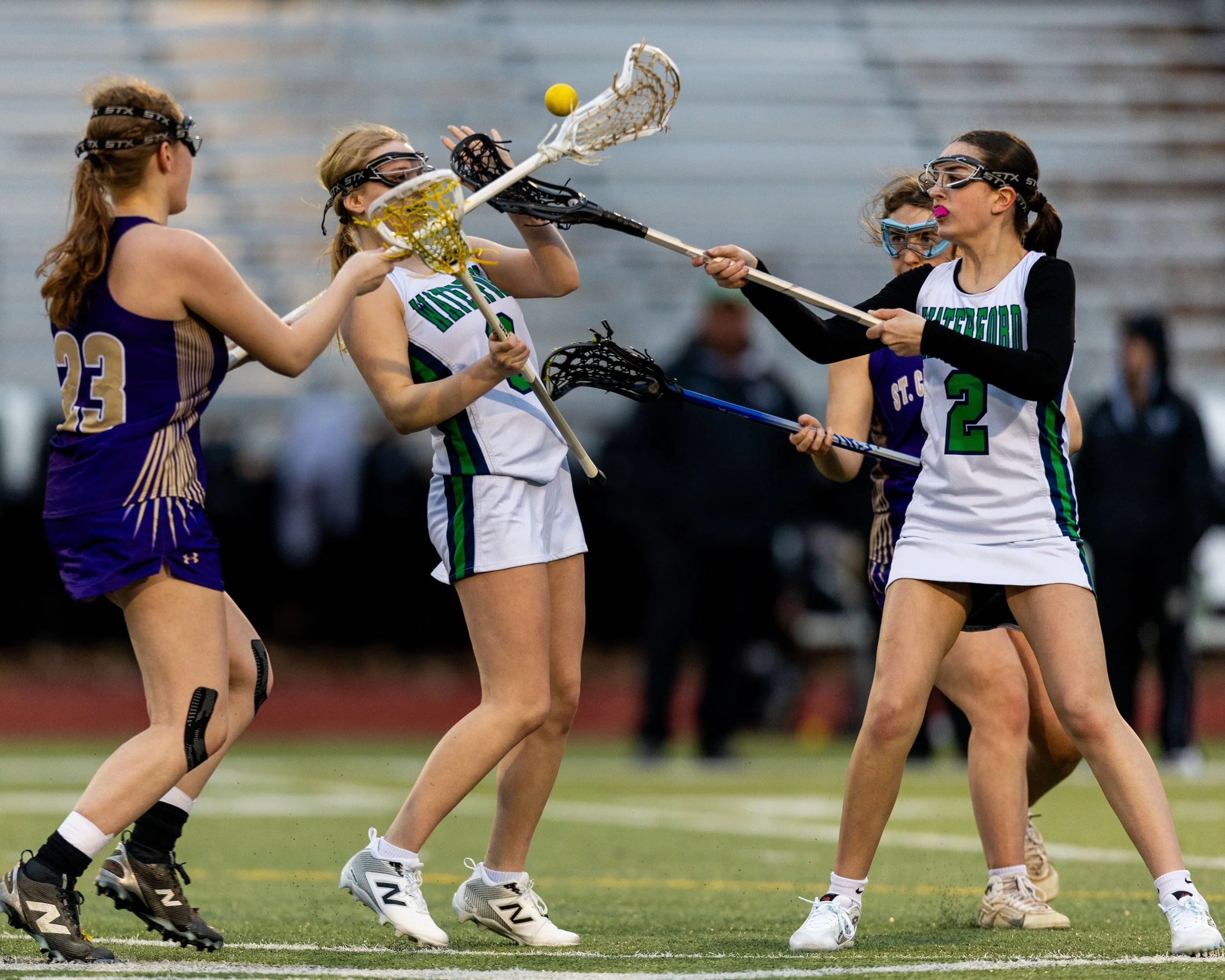 #9 and #2 with the ball in the air