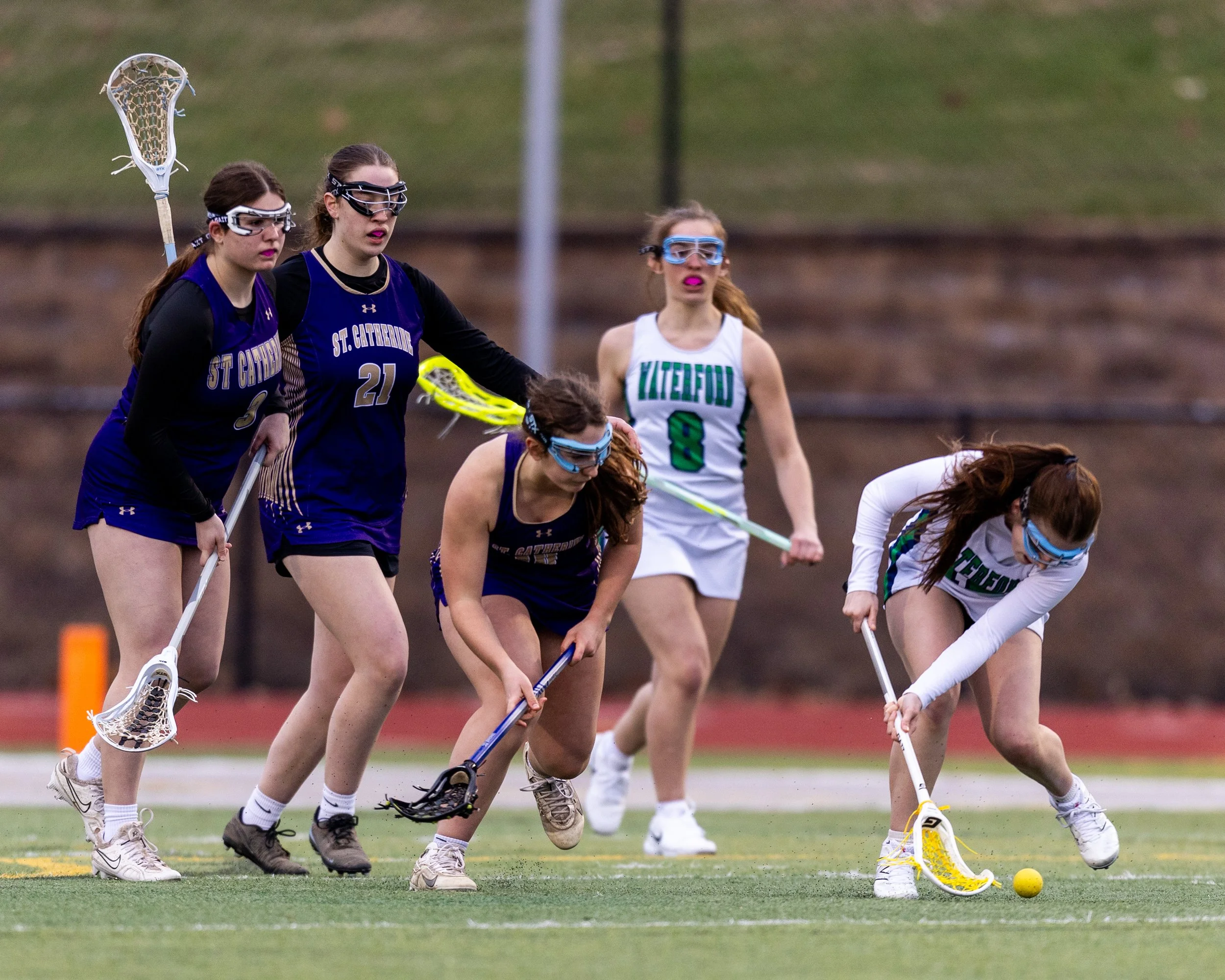 #10 tries to pick up the ball 