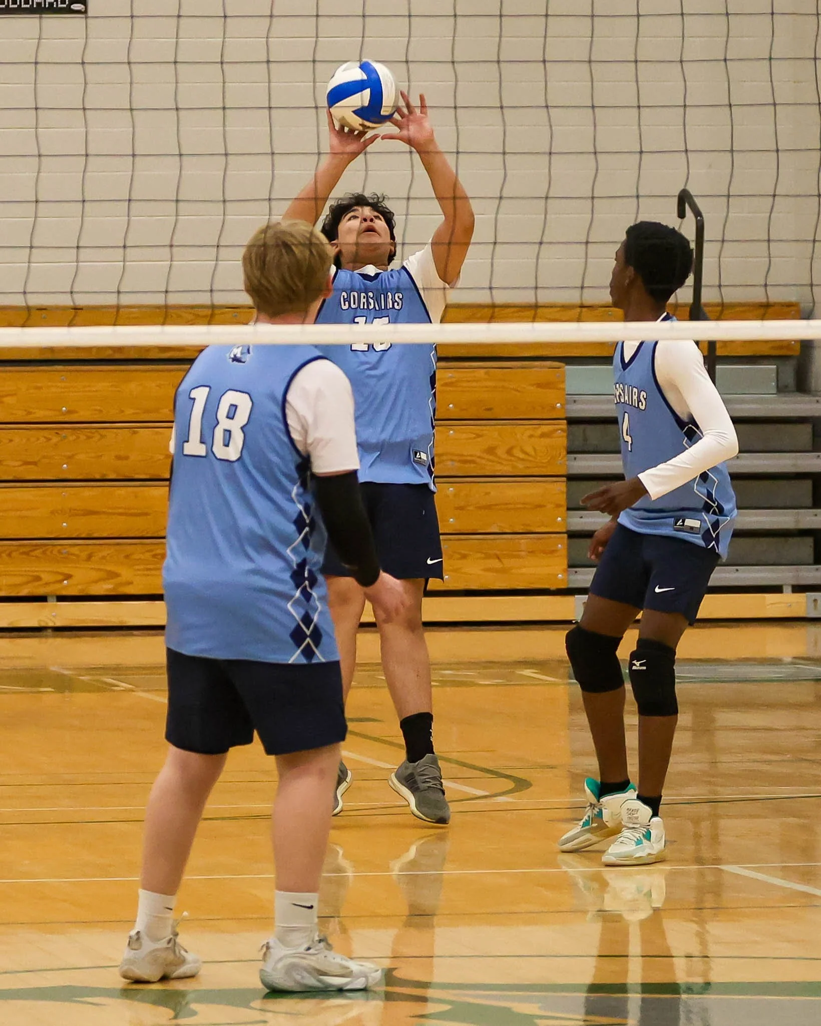 Mott #15 returns the ball