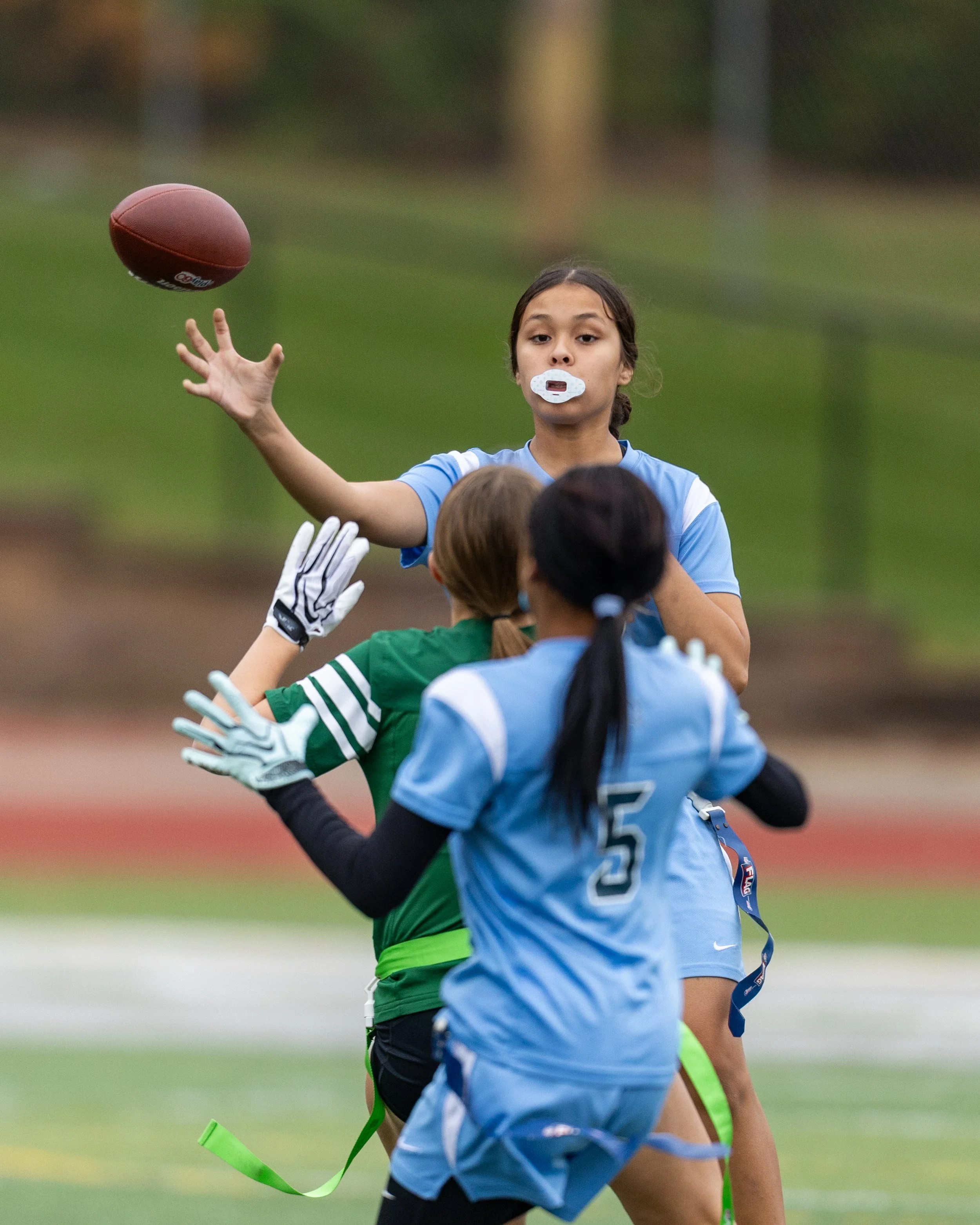 WM #12 passes the ball