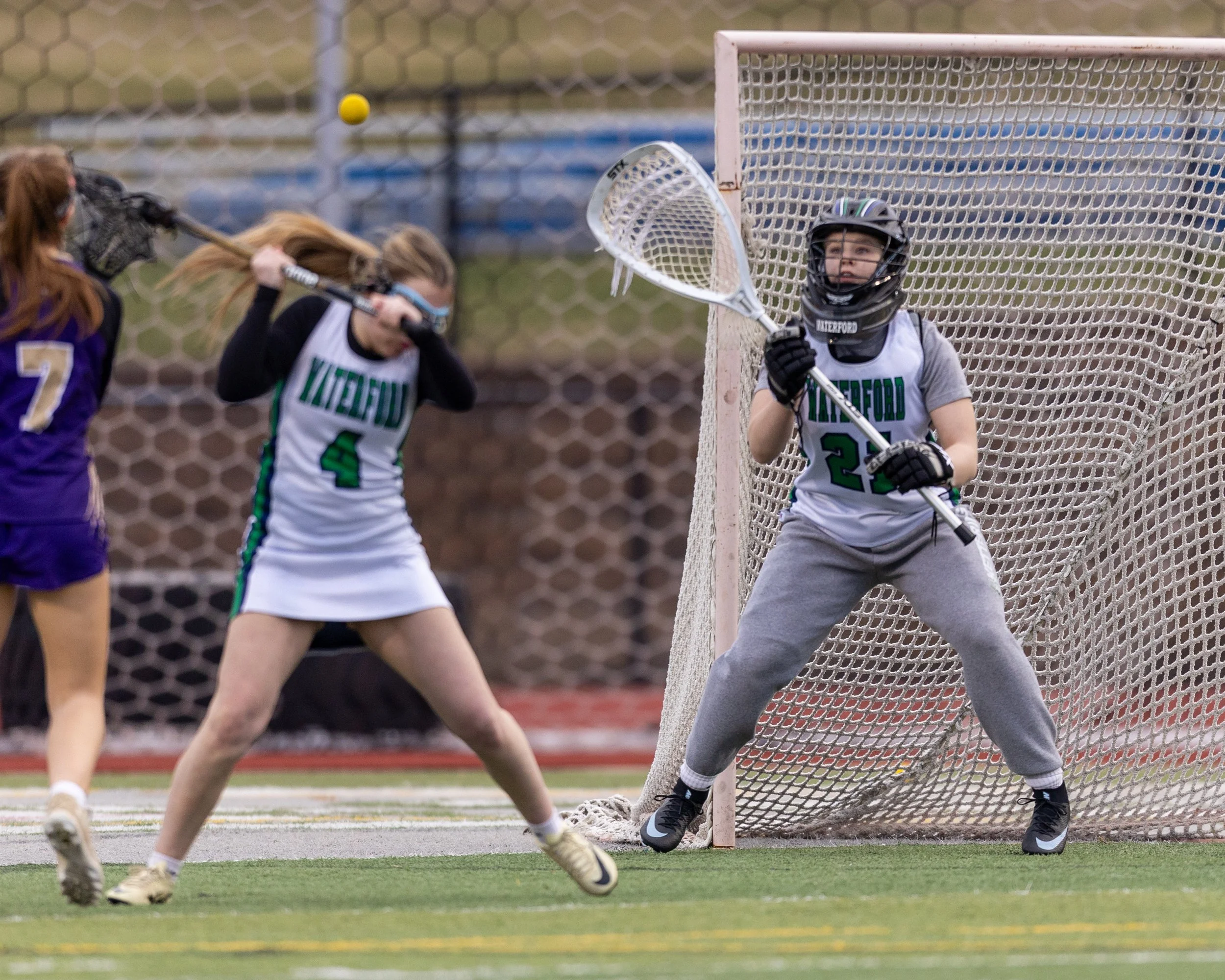 #21 waits for the ball