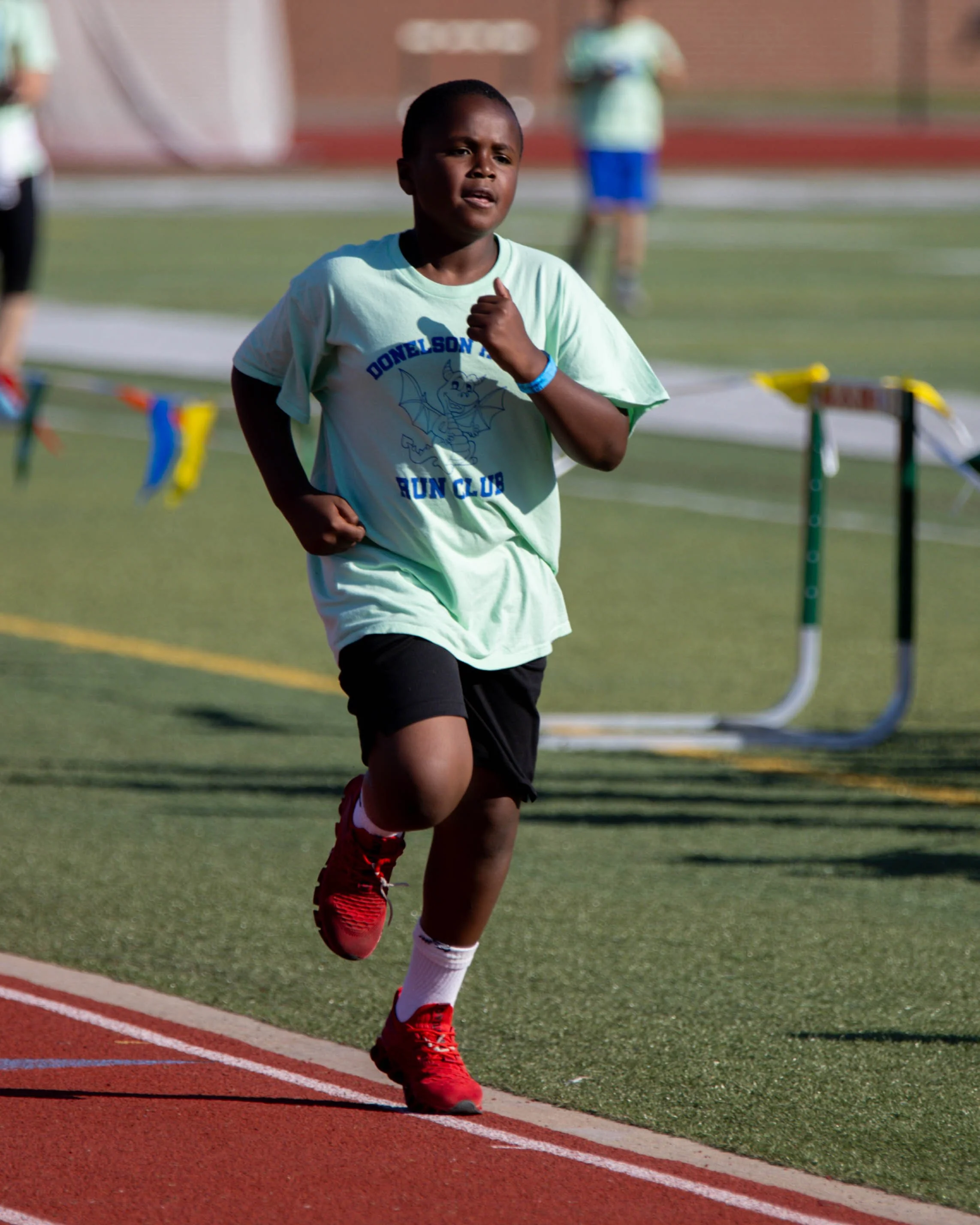 Donelson Hills finishes the race
