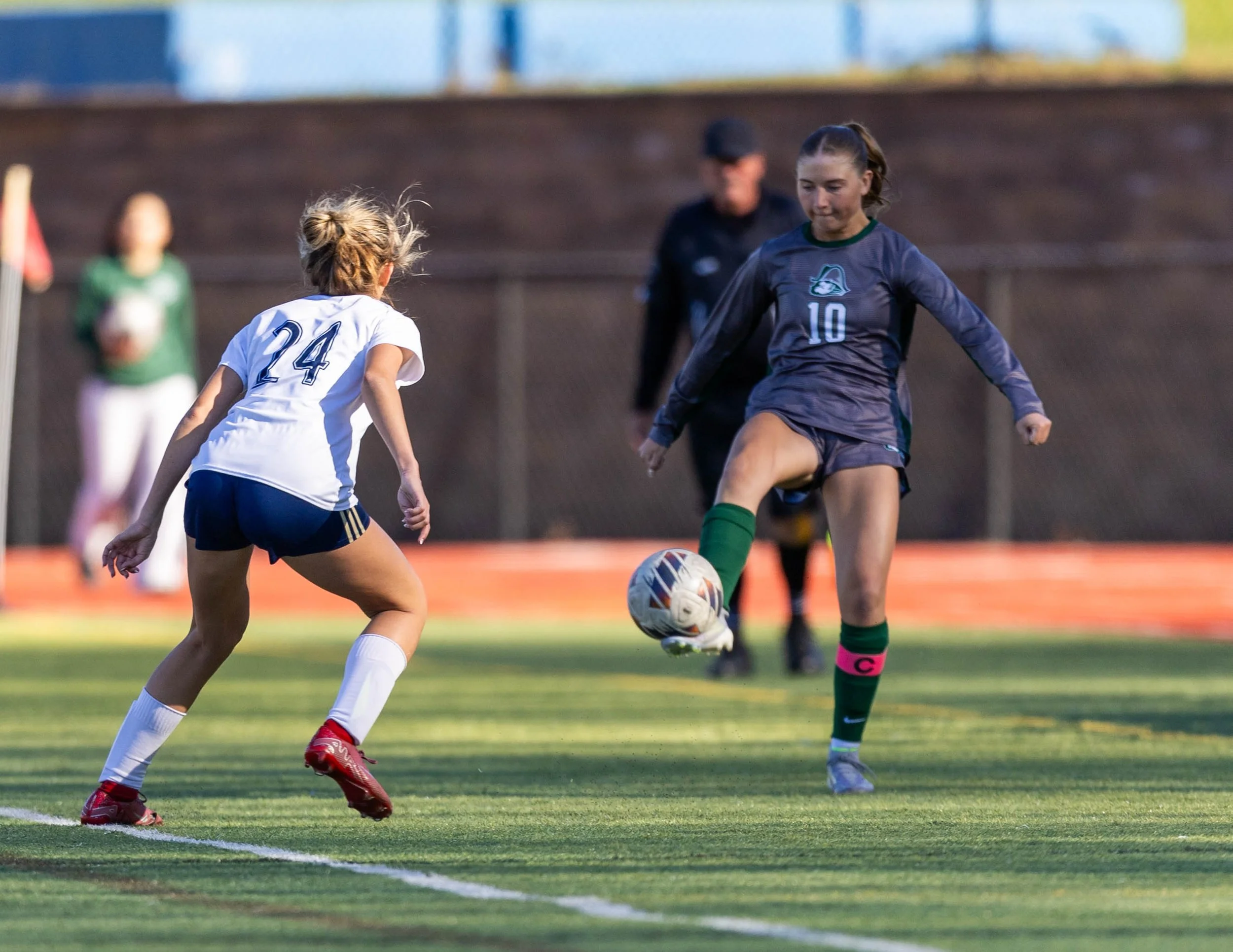 #10 controls the ball