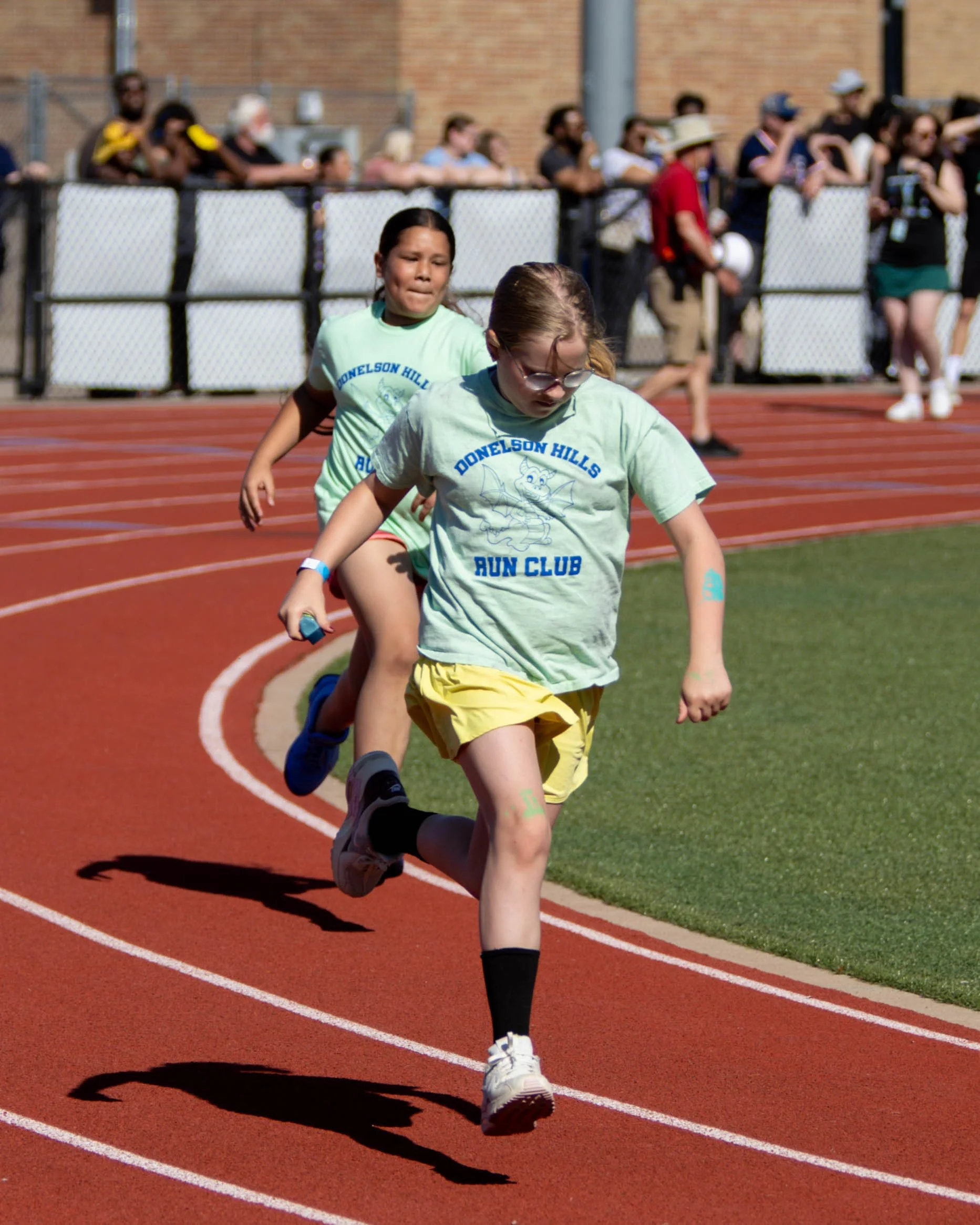 Donelson Hills runner starts the race