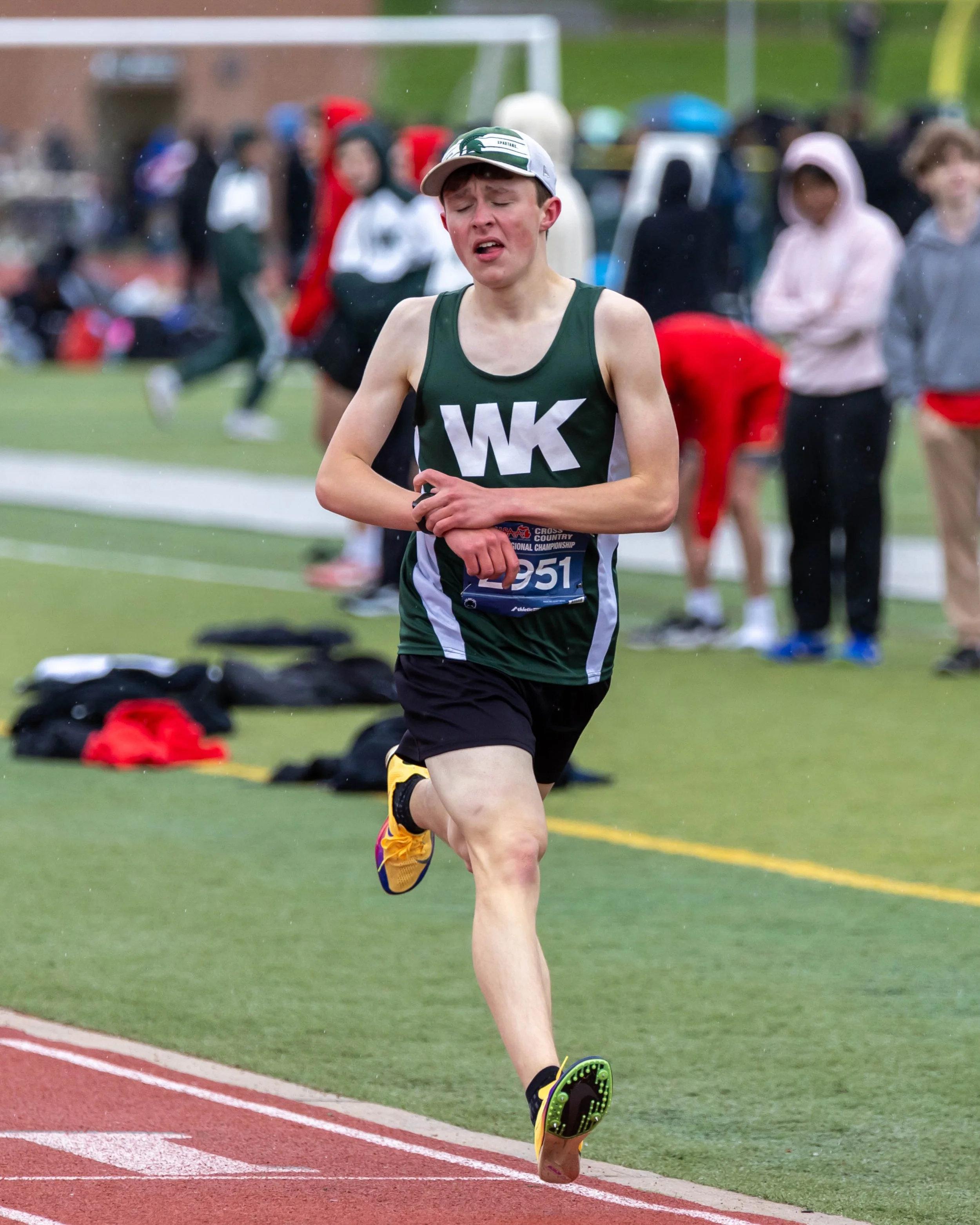 Kettering #2951 at the finish line