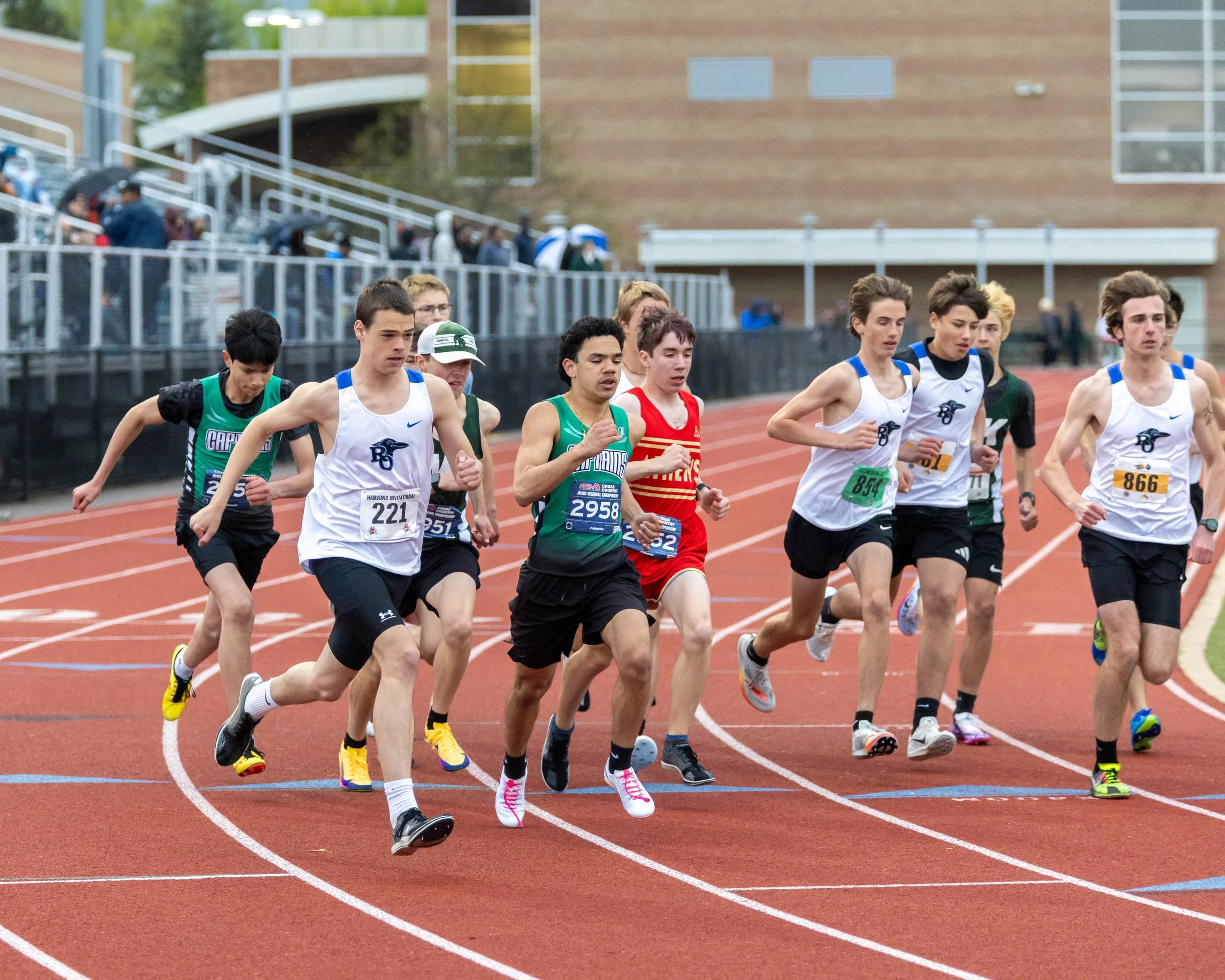 Kettering #2958 leads the pack of runners