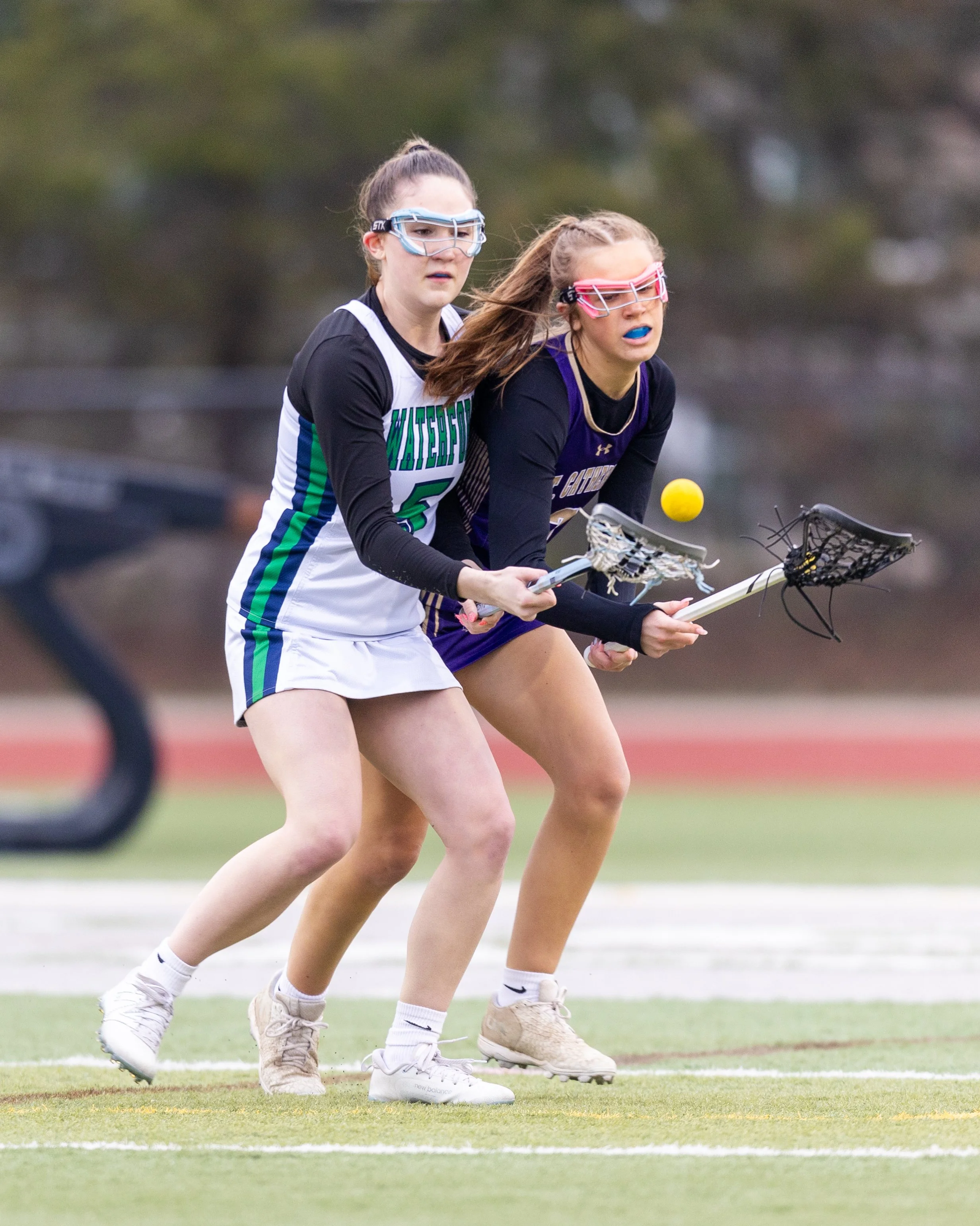 #5 picks up the ball