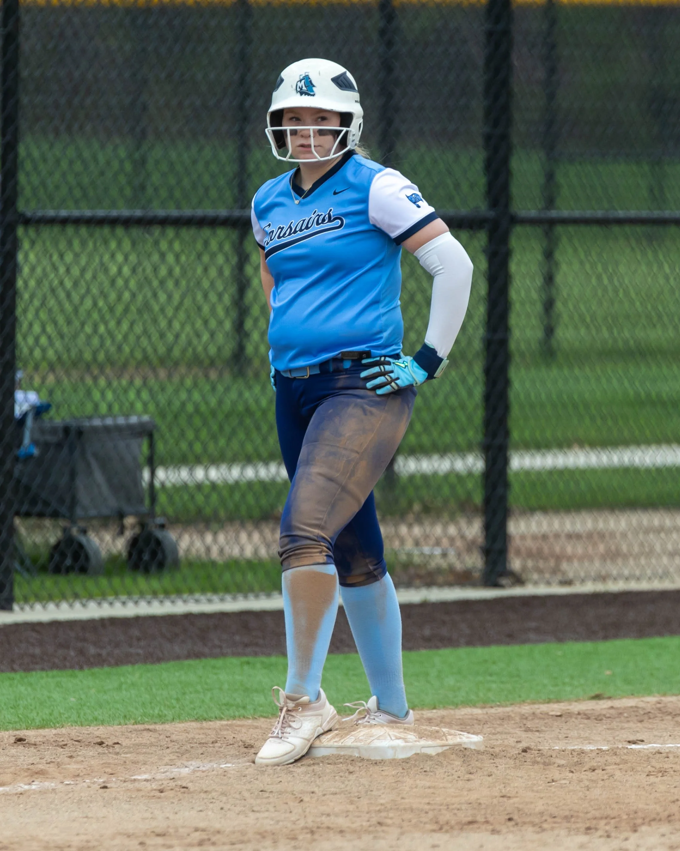 Mott #2 on third base