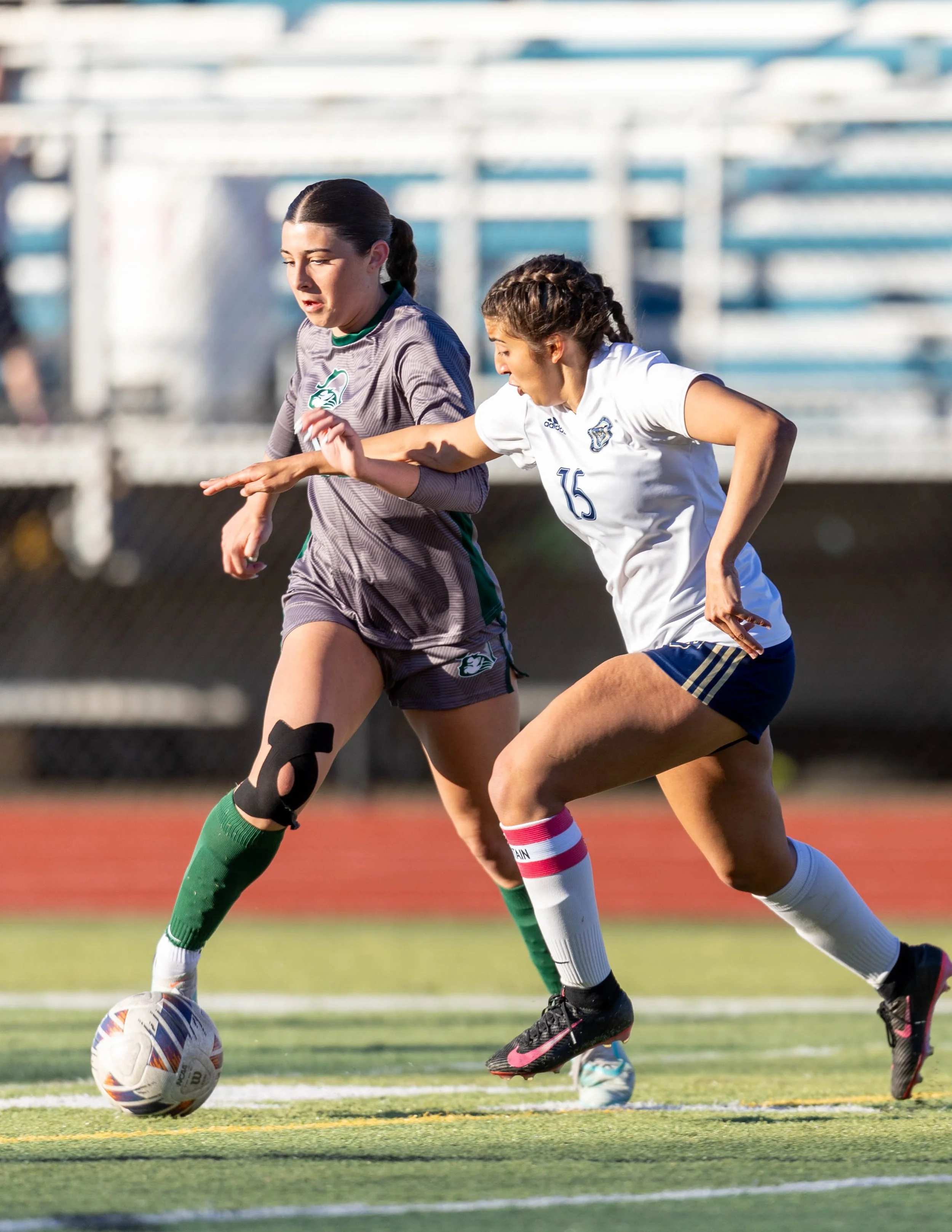 #15 passes the ball
