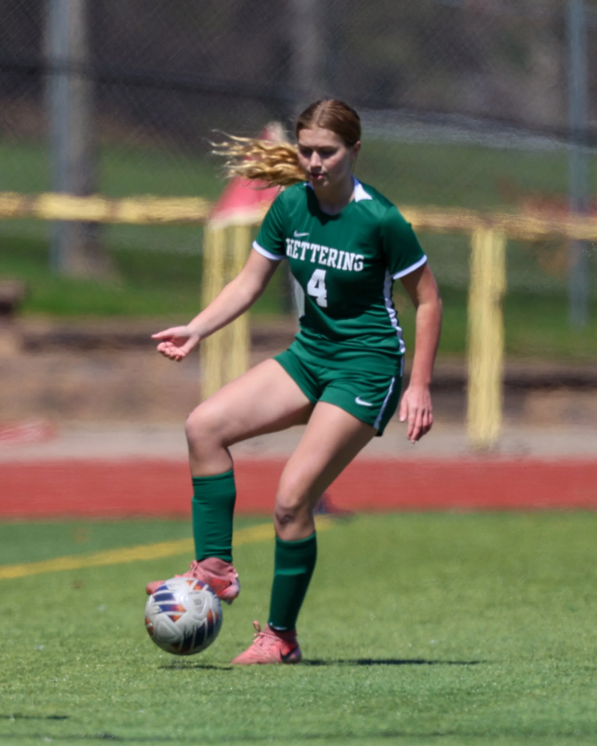 #4 controls the ball