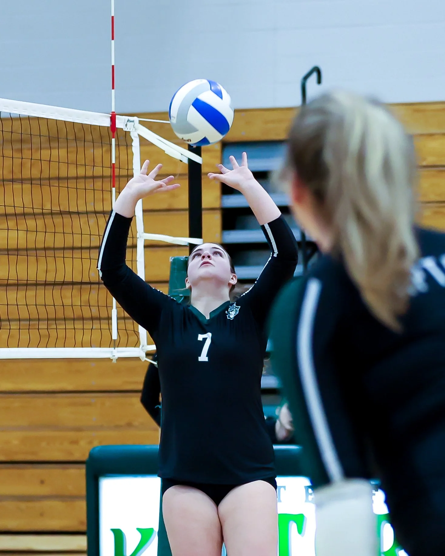WK #7 sets the ball