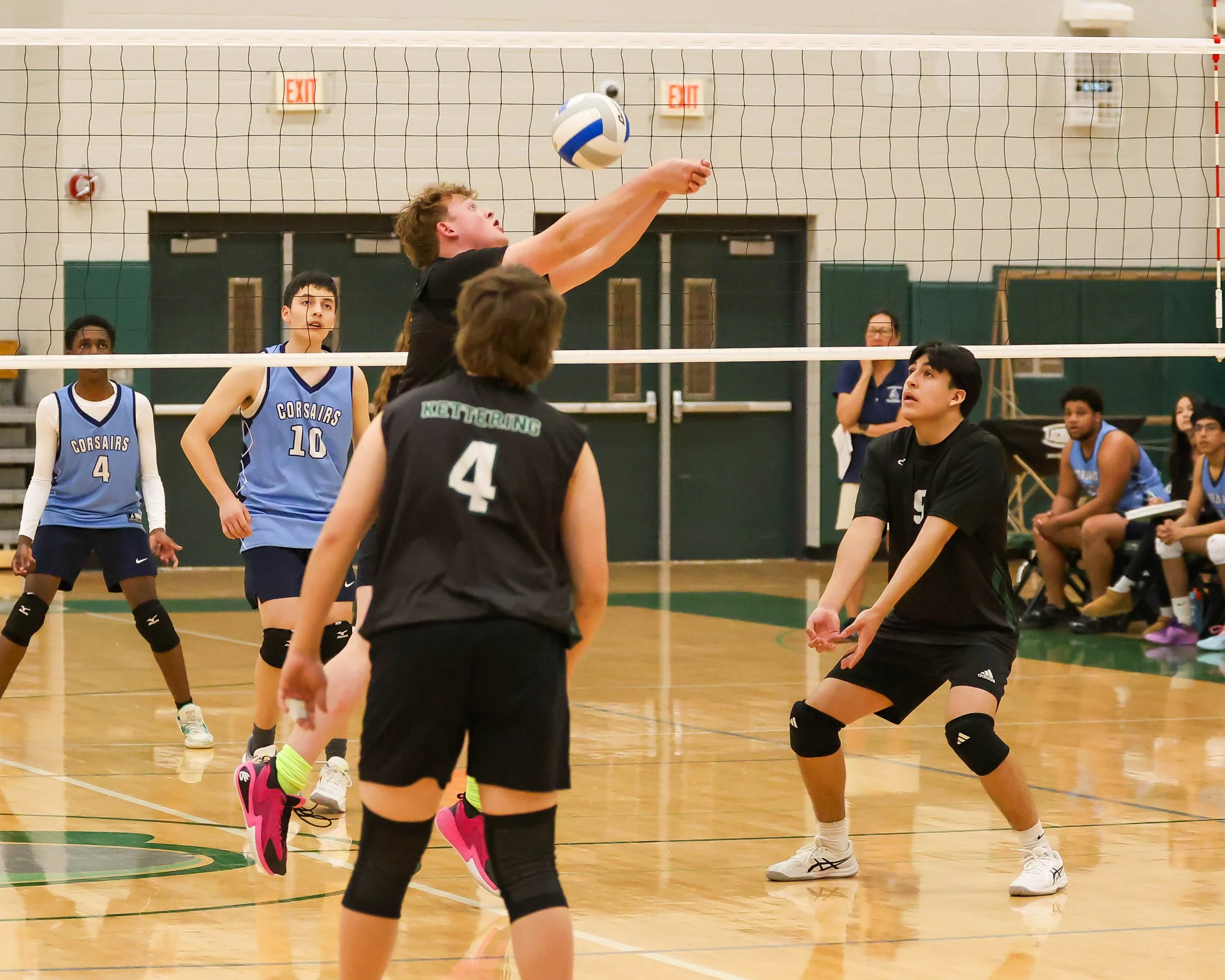 Kettering #14 returns the ball