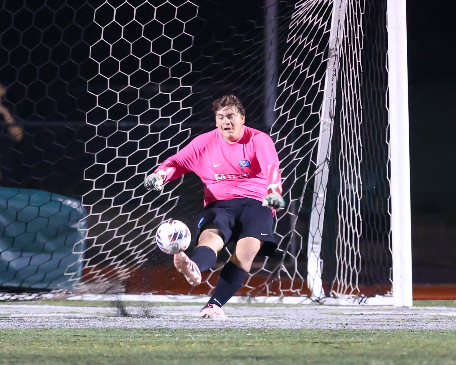 WM #0 kicks the ball