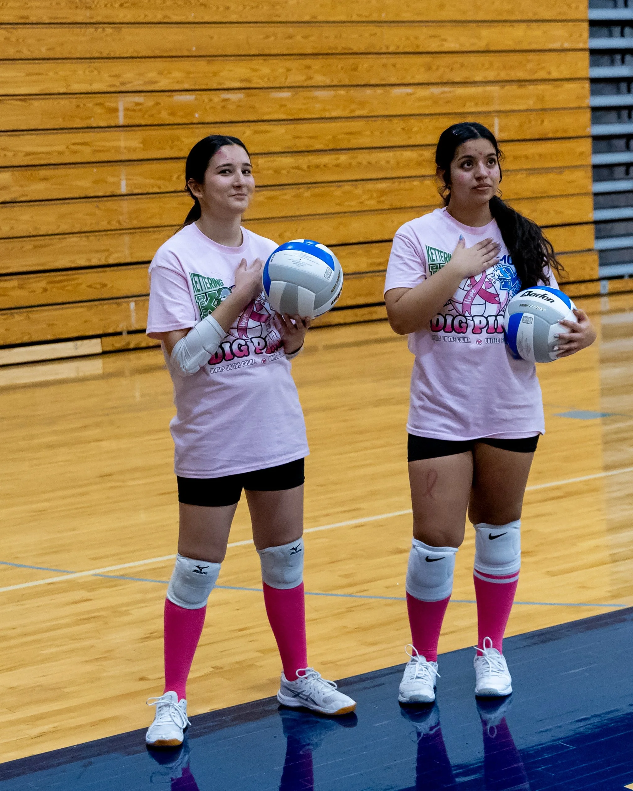 Mott ball girls