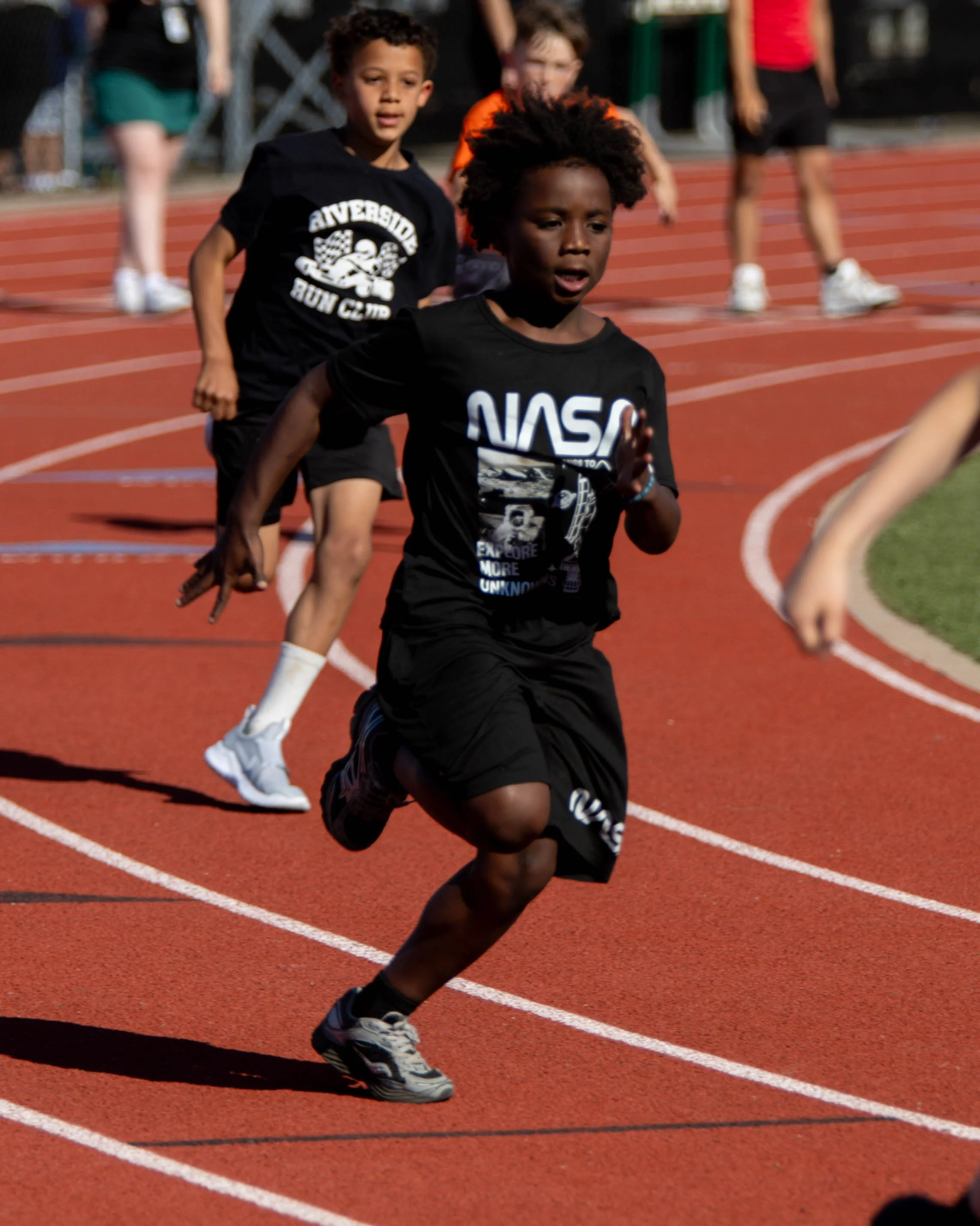 Riverside runner starts the race