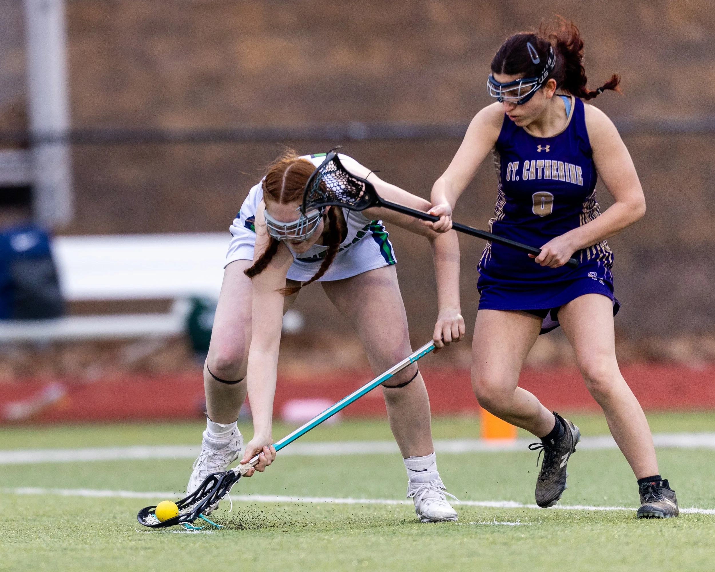 #15 picks up the ball 