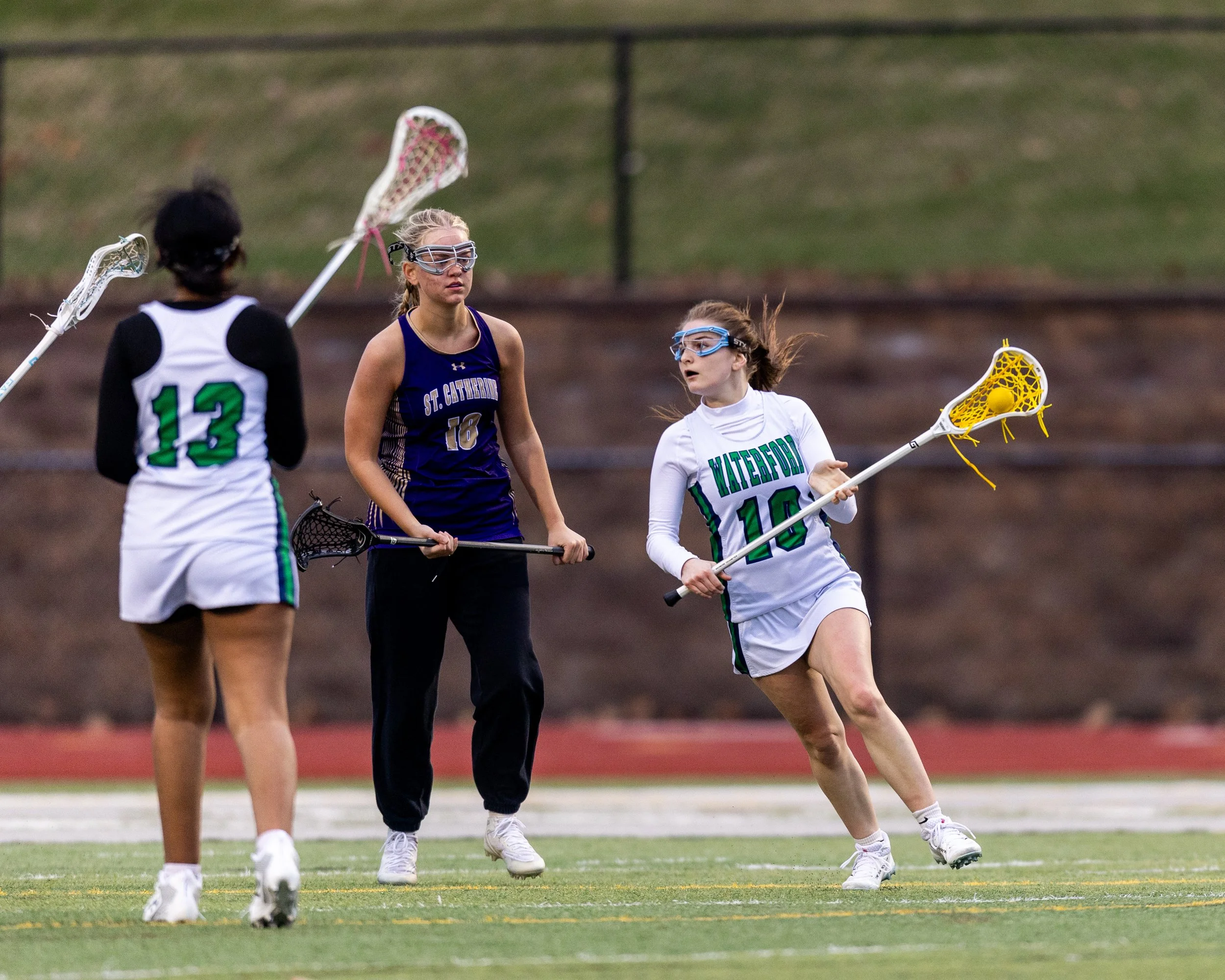 #10 turns with the ball