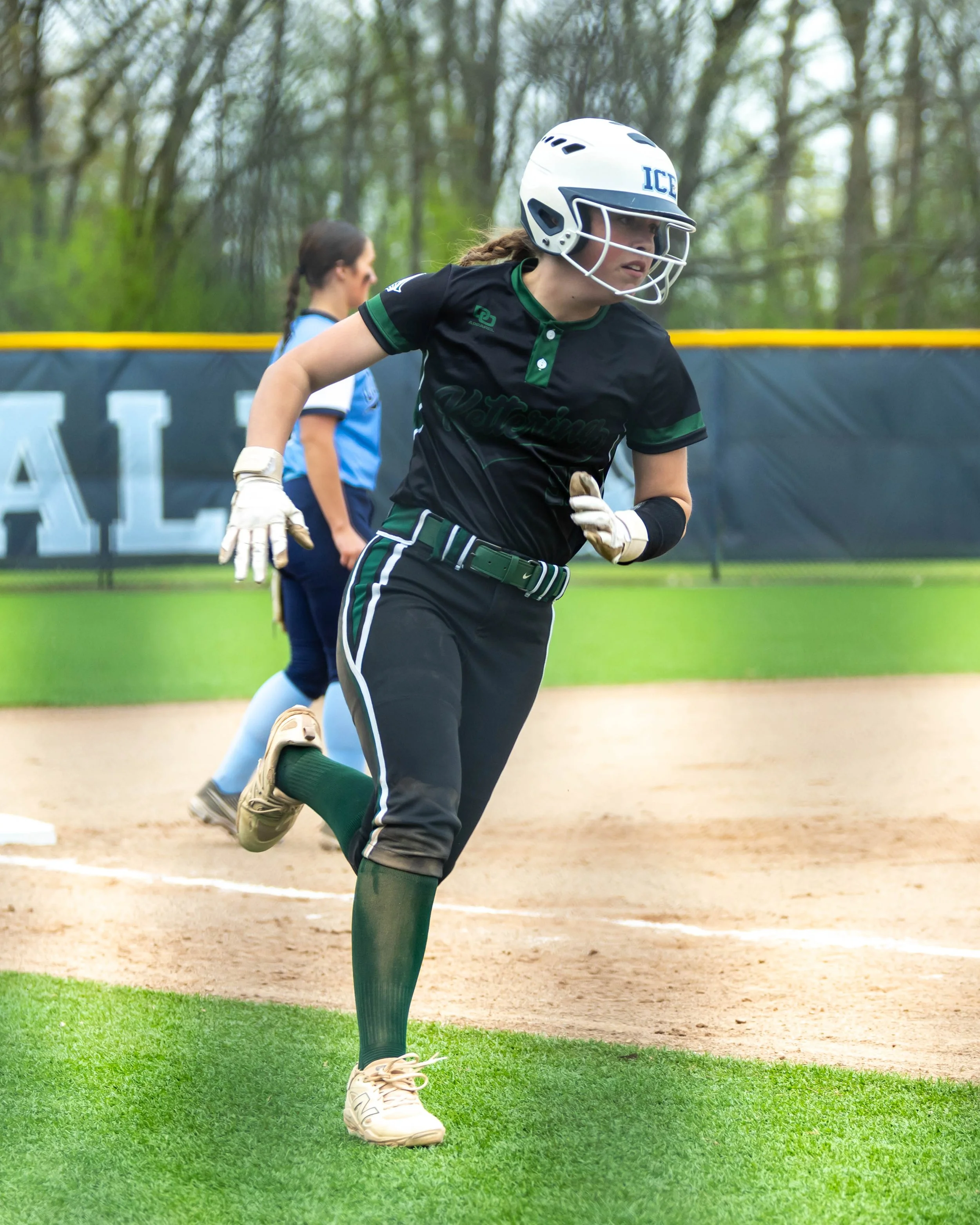 Ketter runner rounds third base