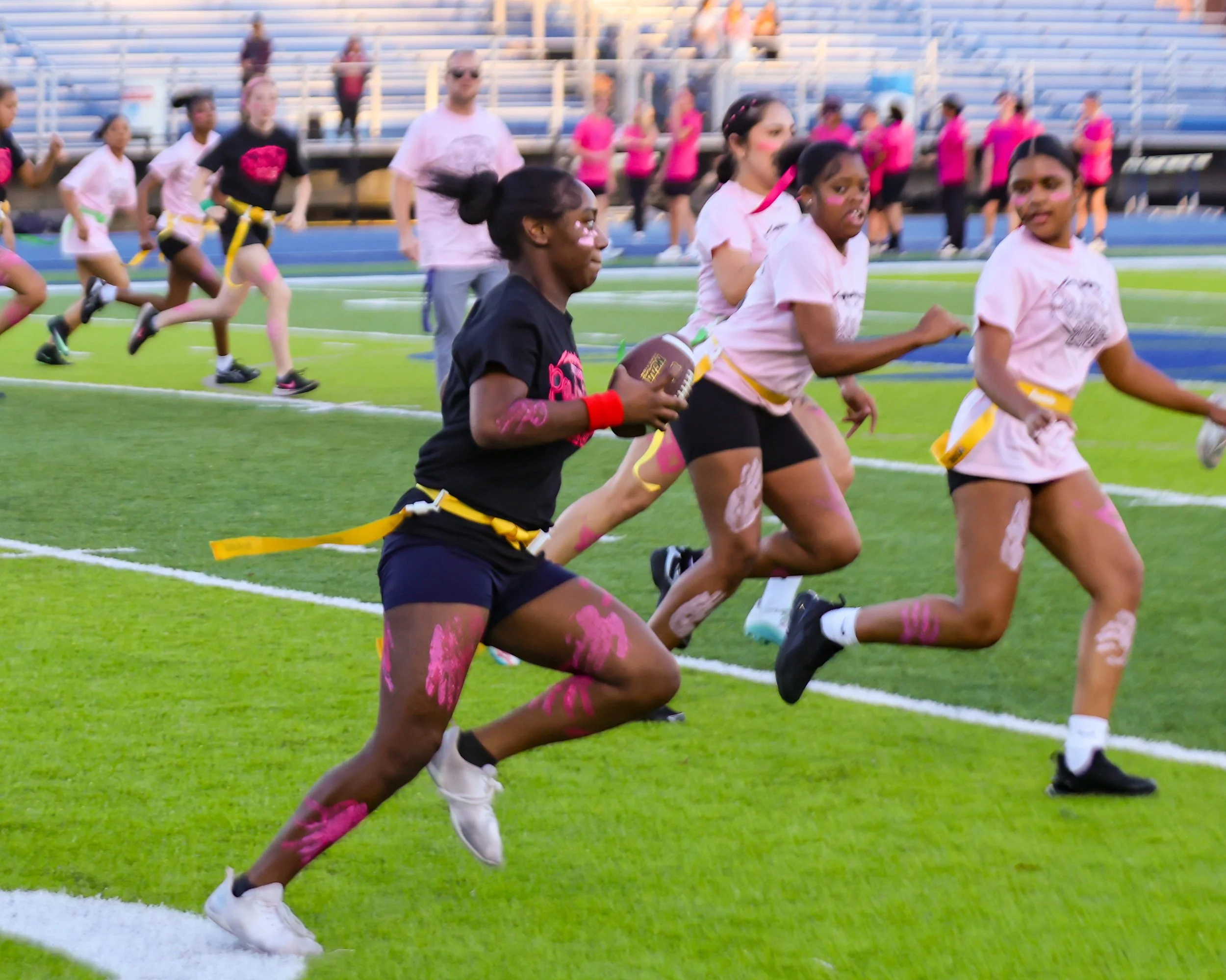 WM Senior runs the ball