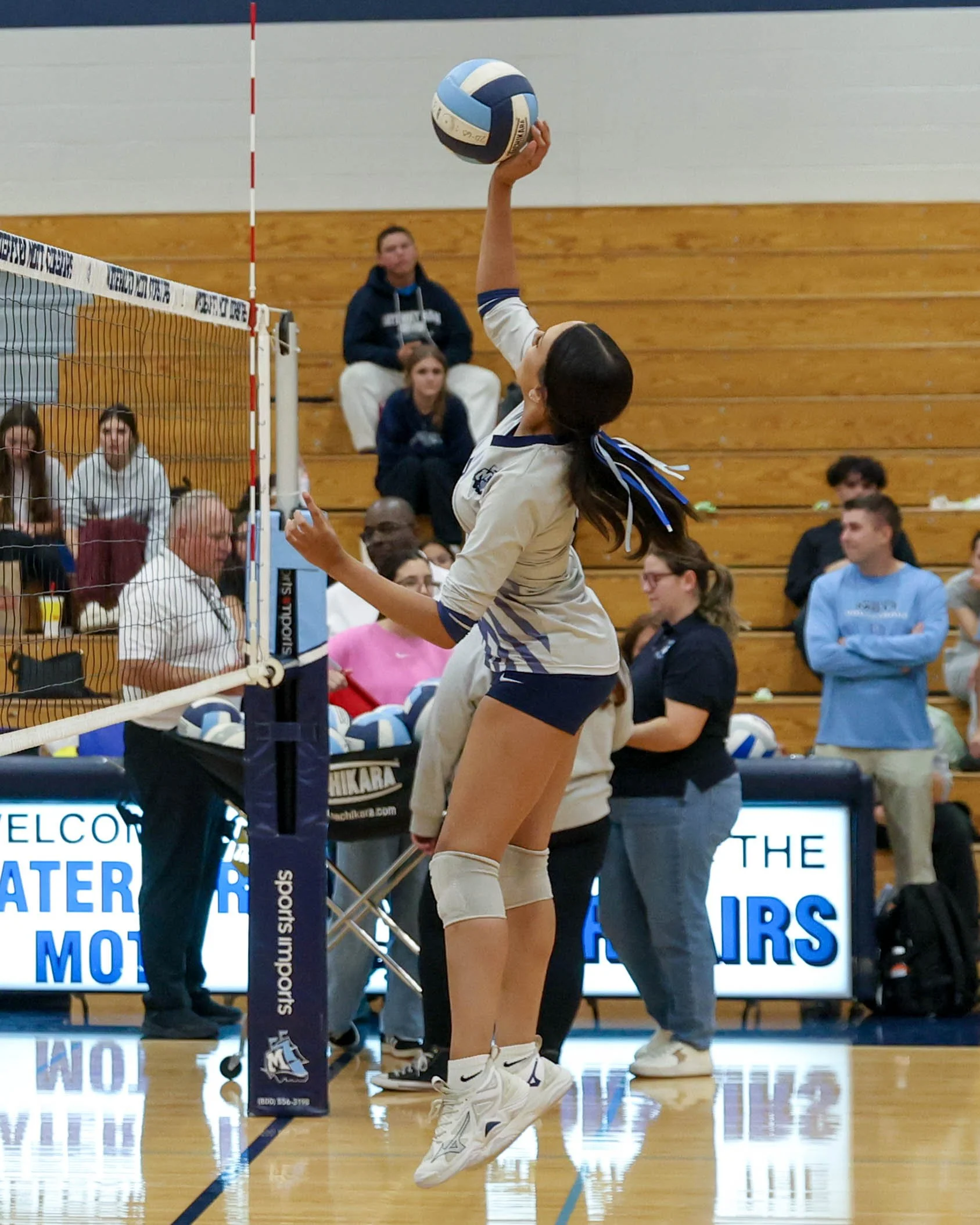 Mott #7 hits the ball
