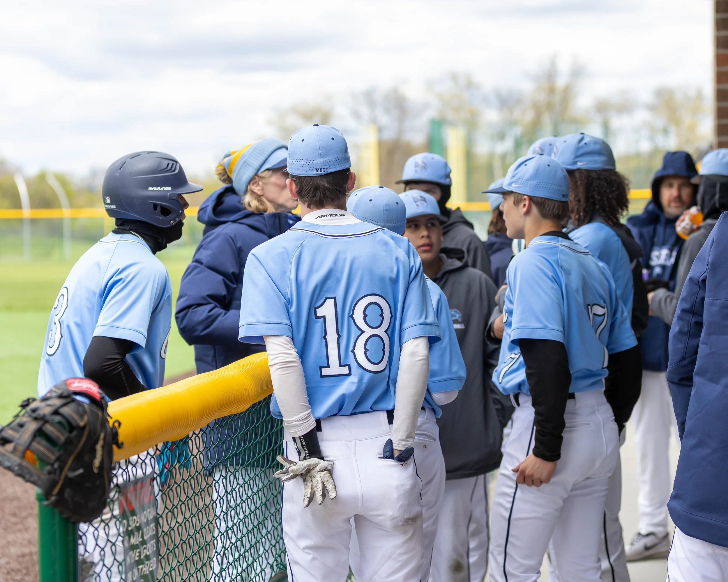 Mott dugout meeting between innings