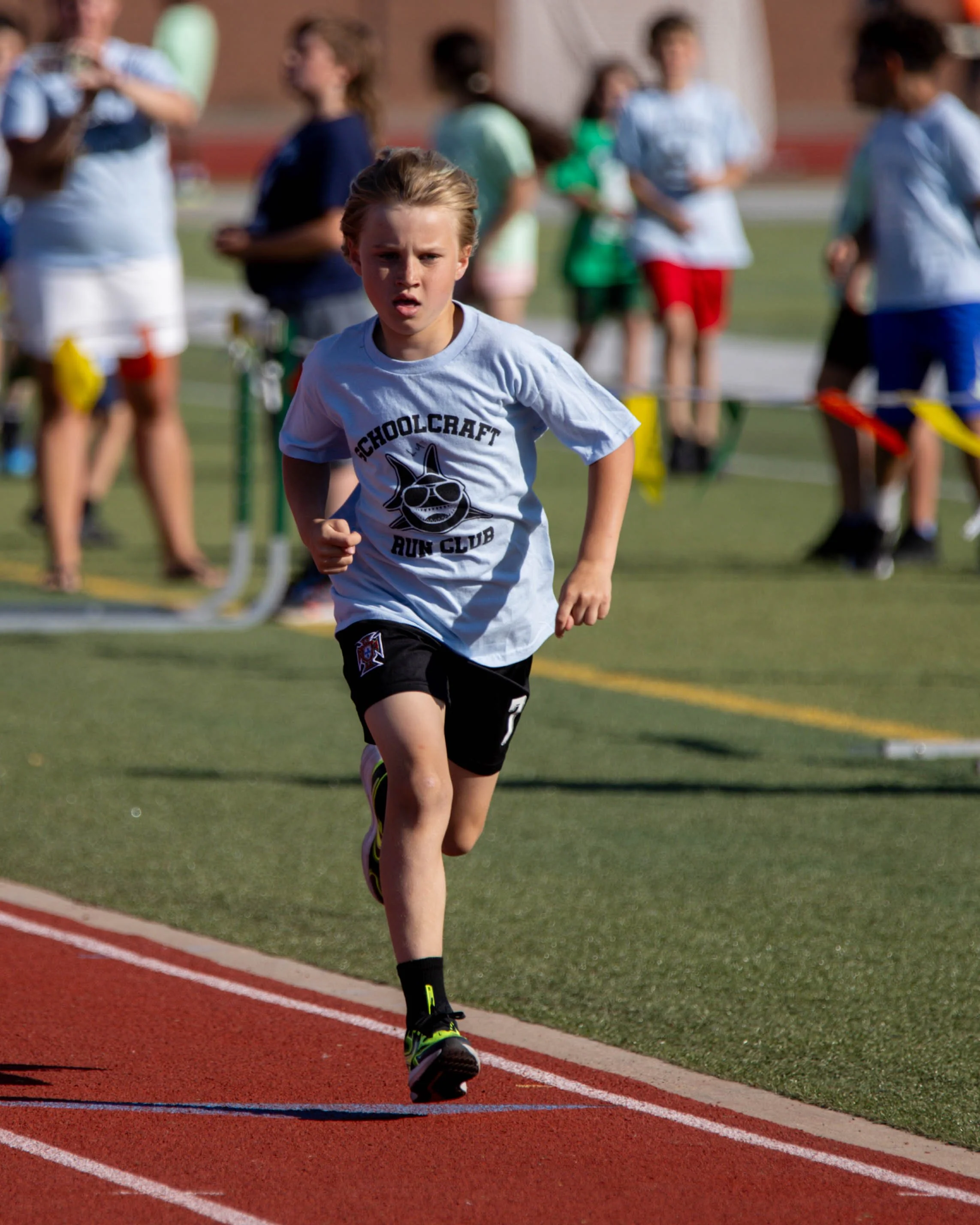 Schoolcraft runner finishes race
