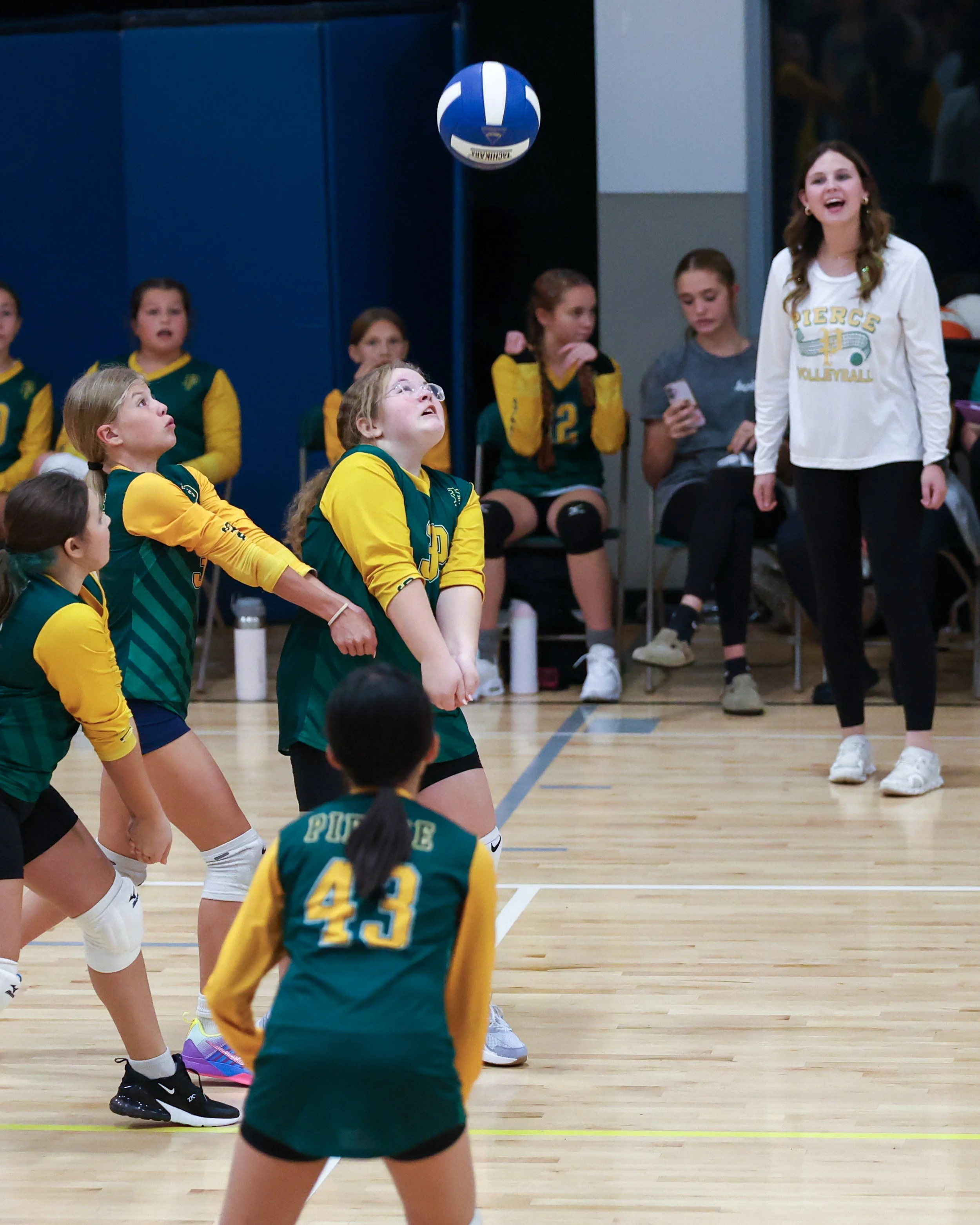 Pierce girl returns the ball