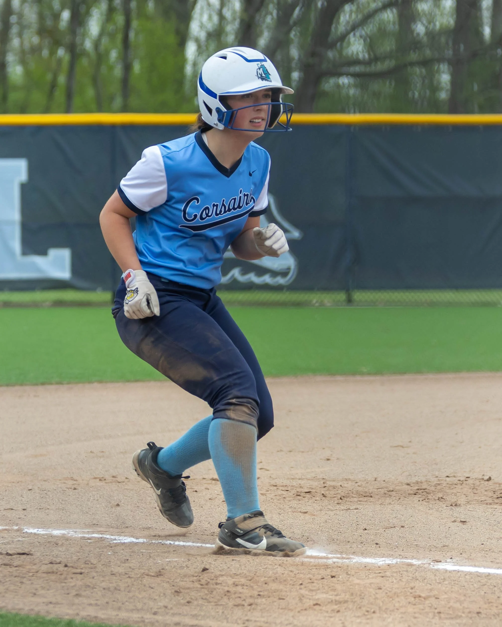 Mott #4 on third