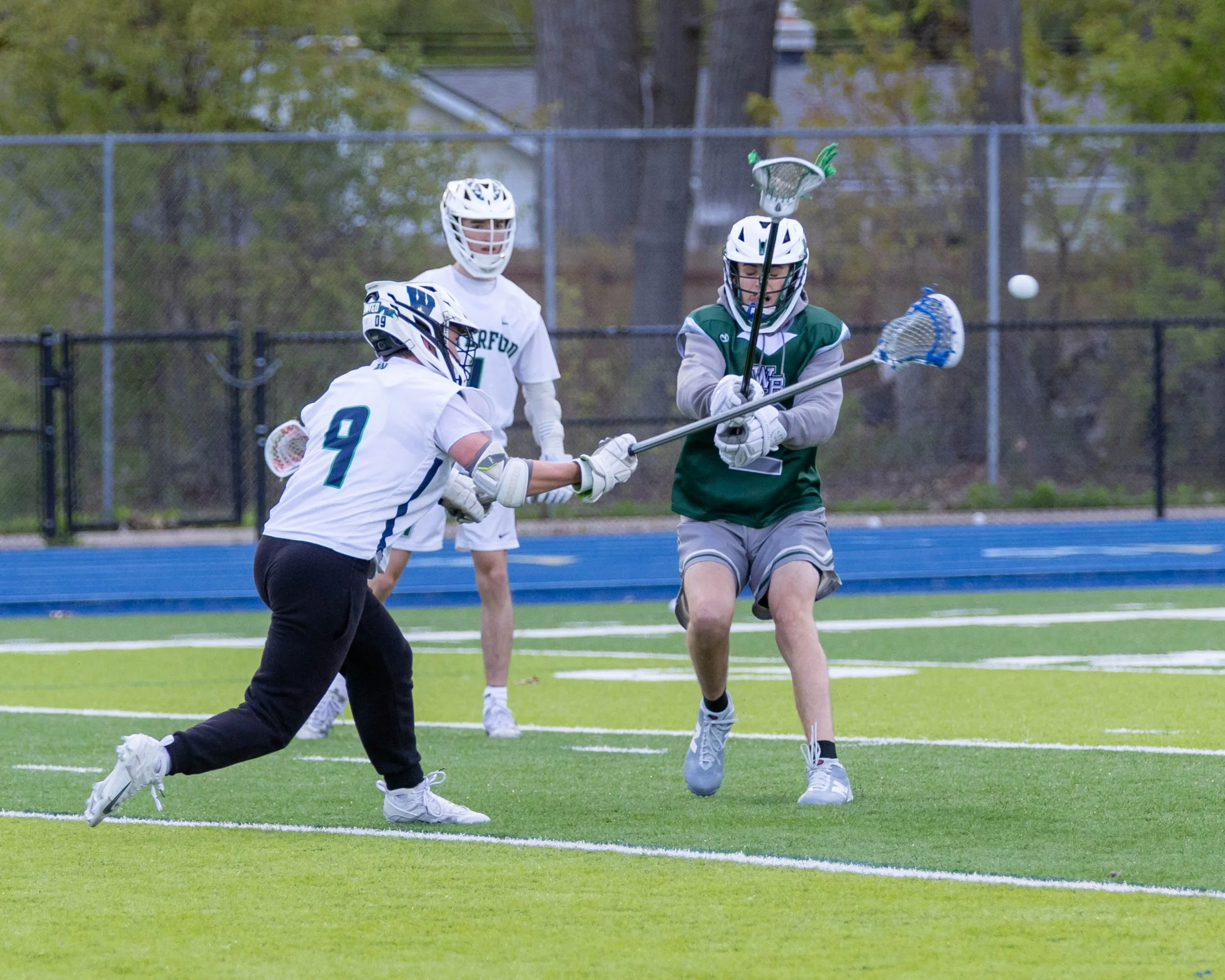 #4 shoots the ball