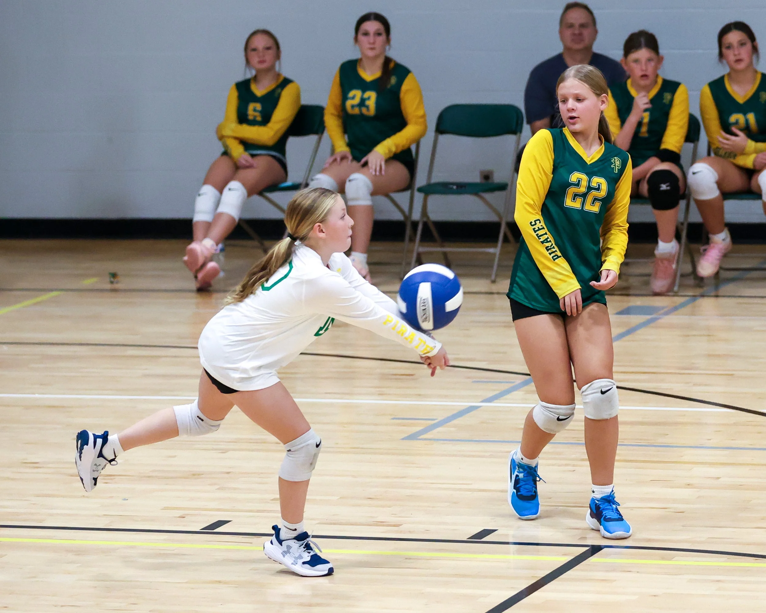 Pierce girl returns the ball