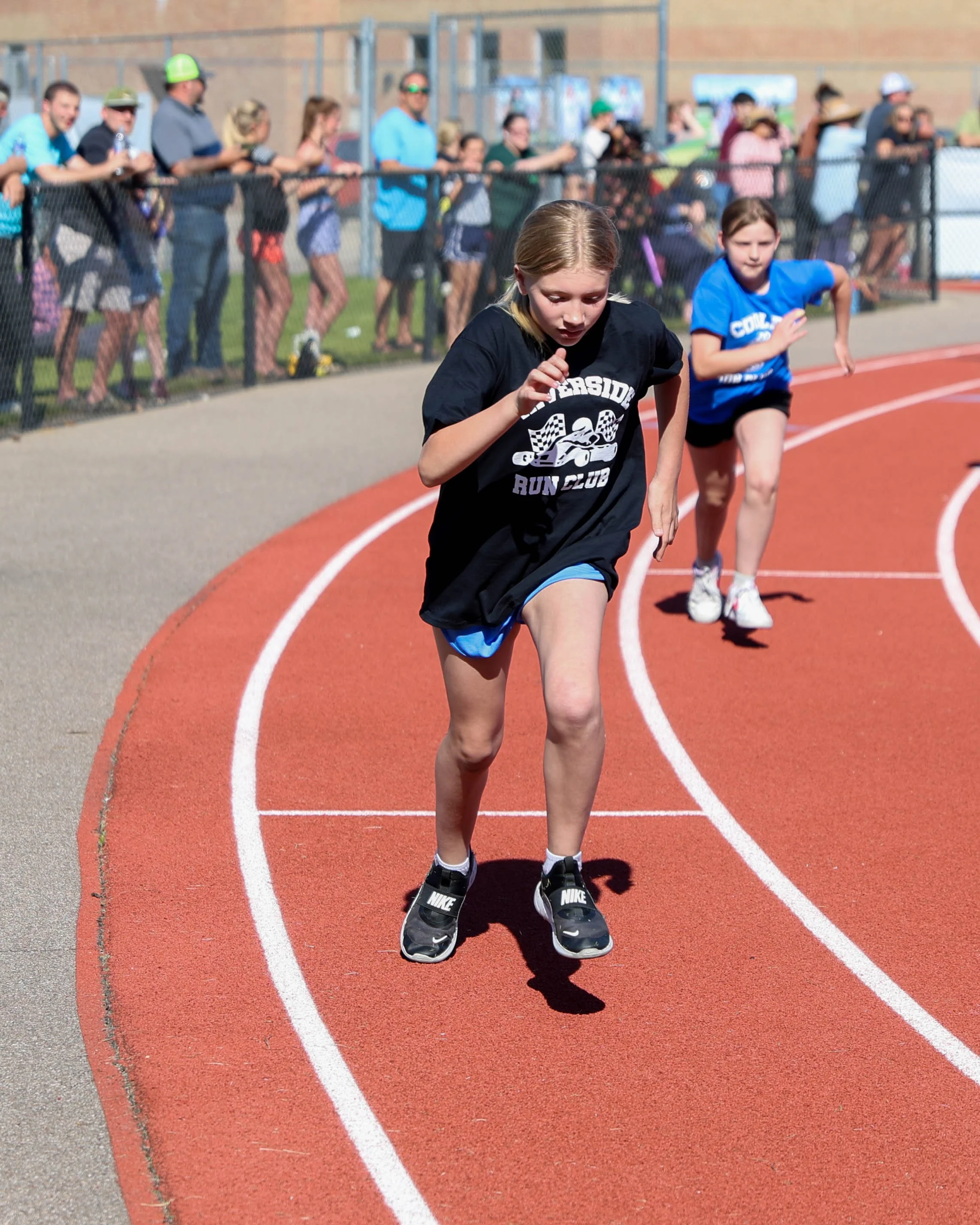 Riverside runner starts the race