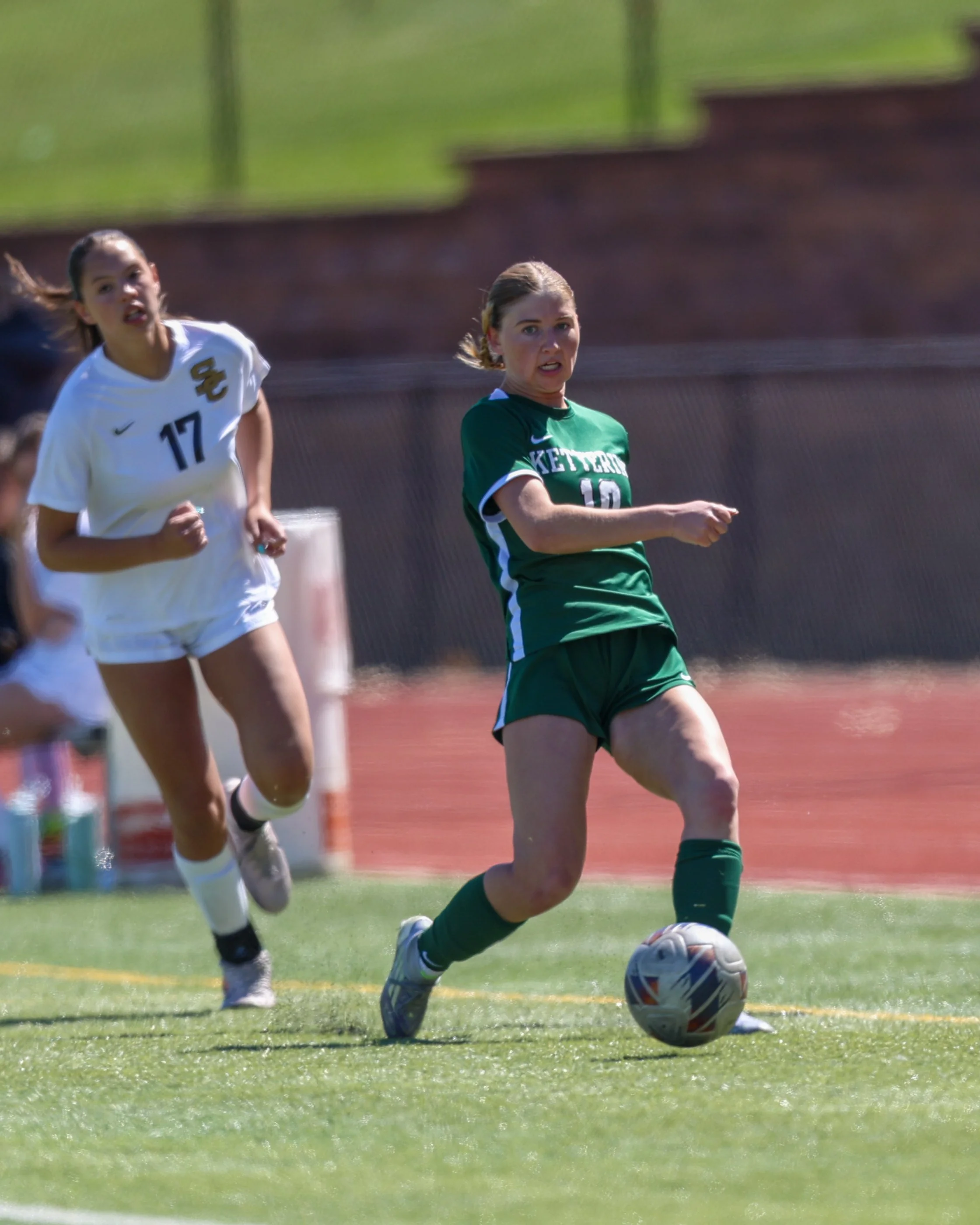 #10 watches the pass