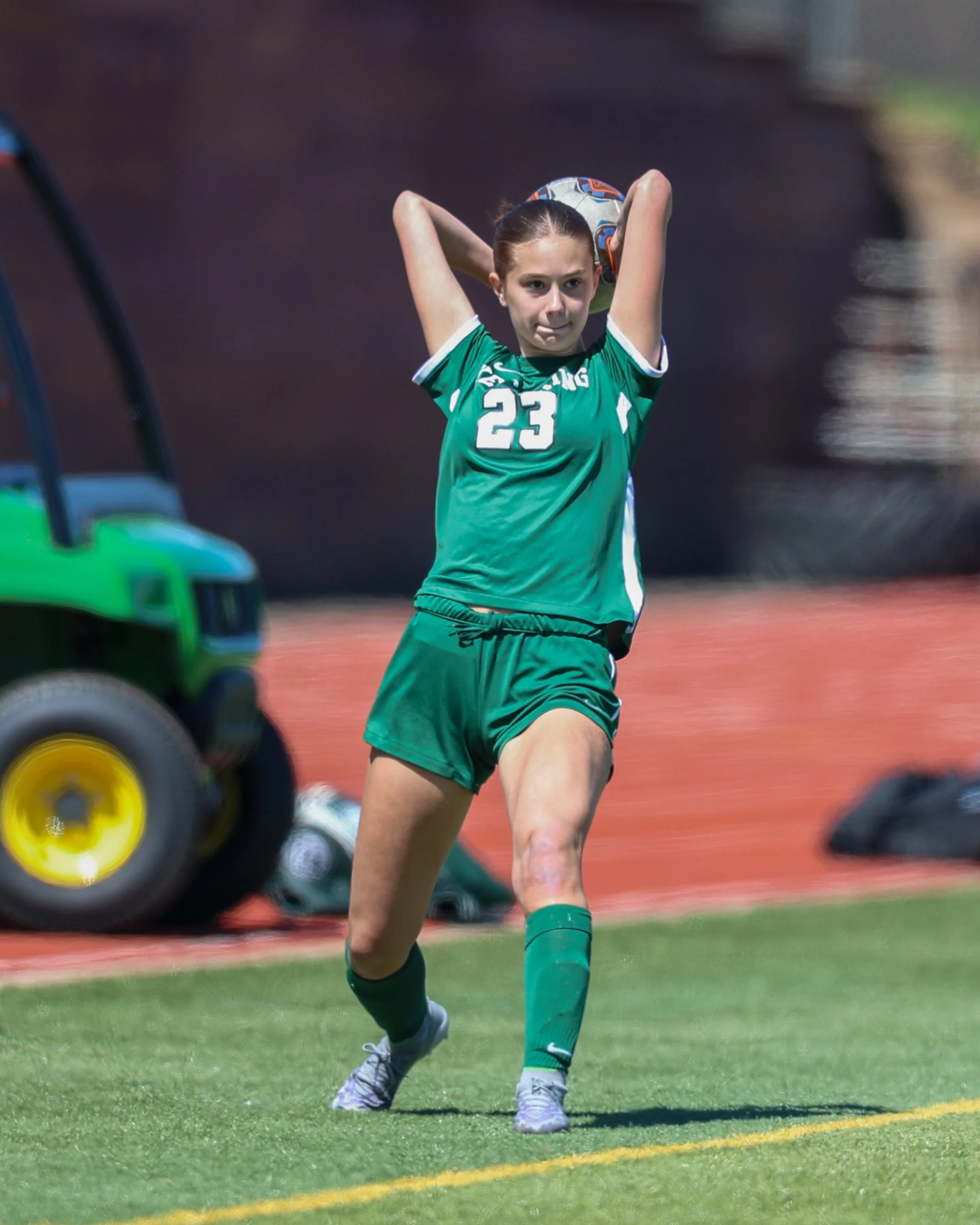 #23 throws in the ball