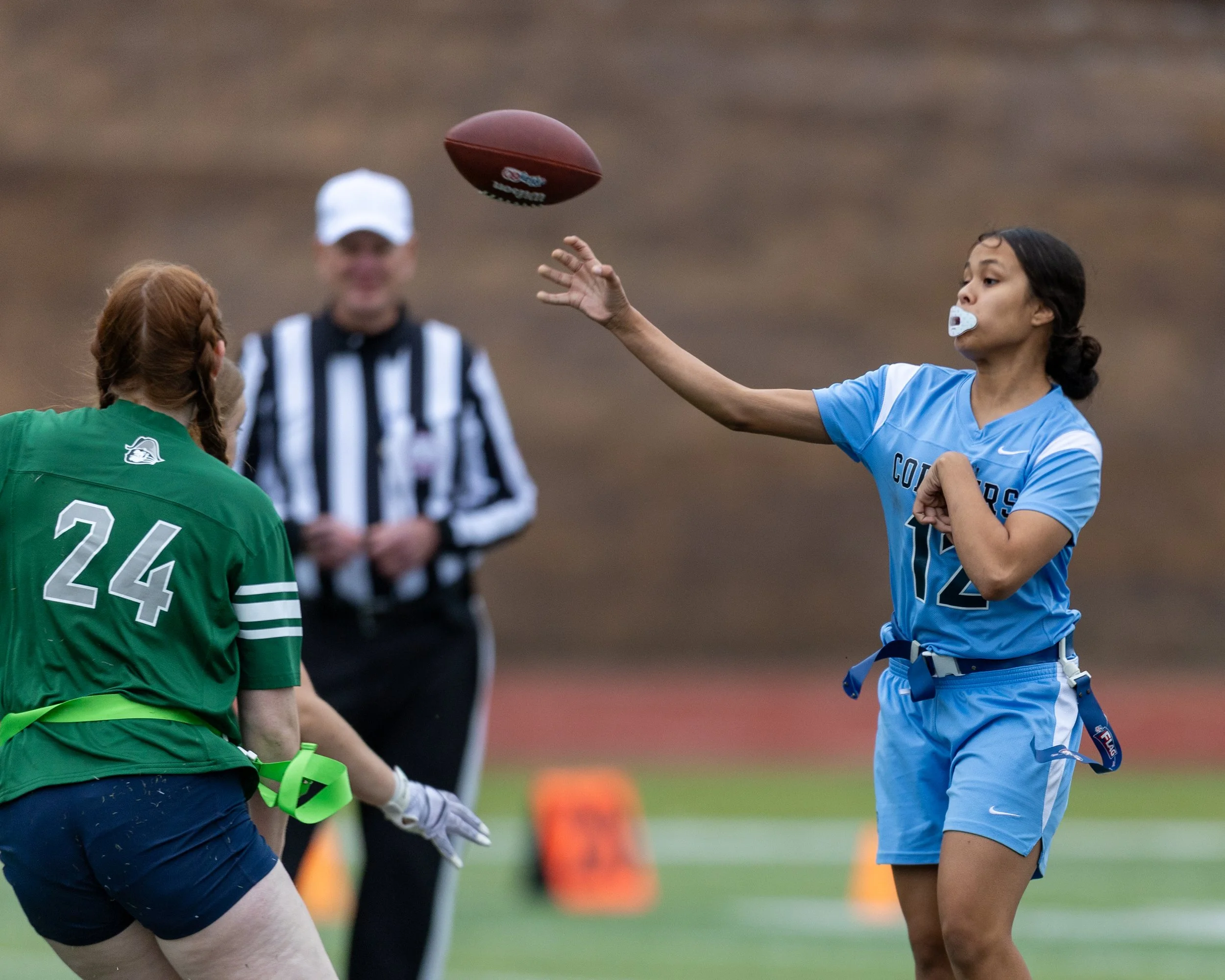 WM #12 passes the ball