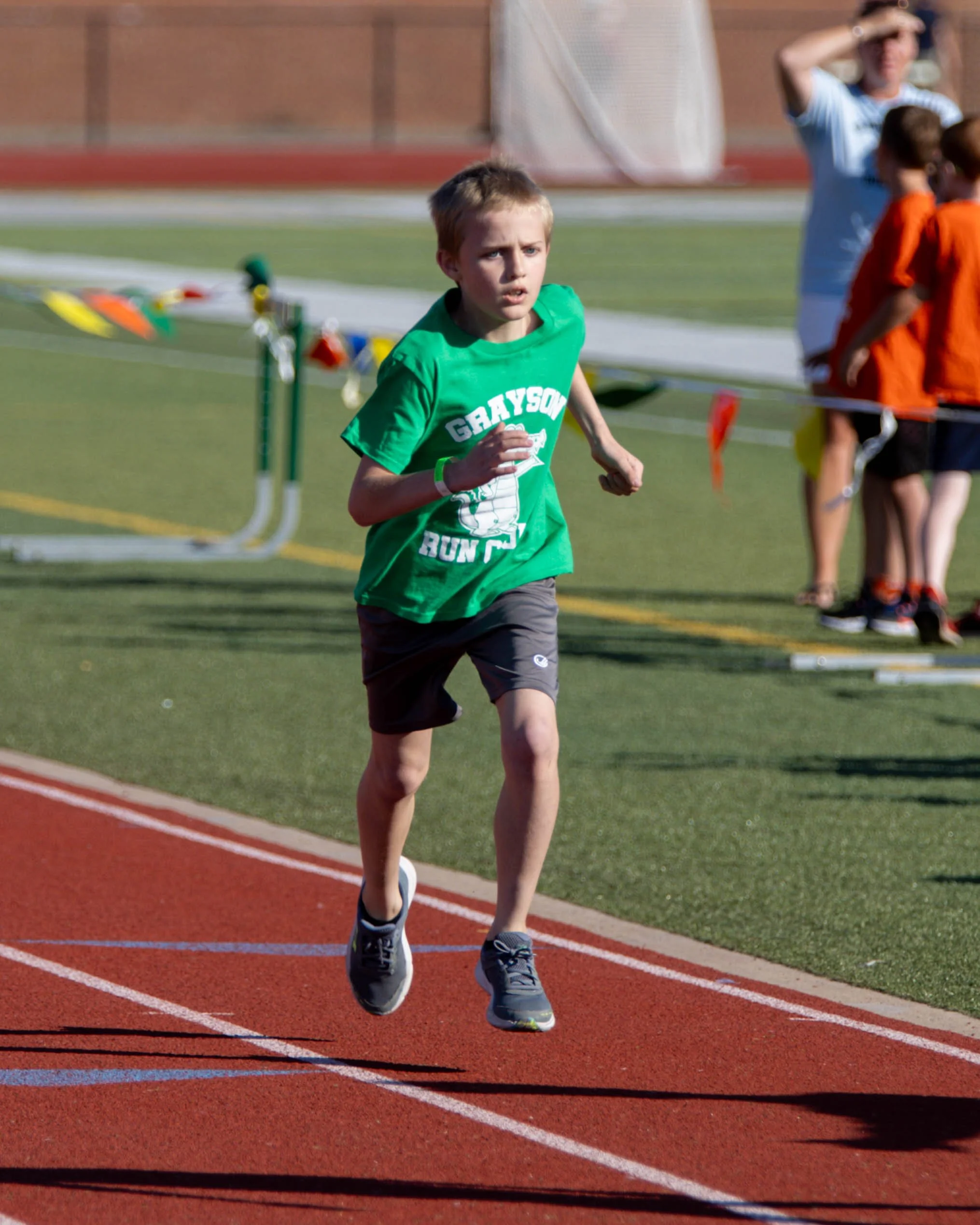 Granson boy finishes the race