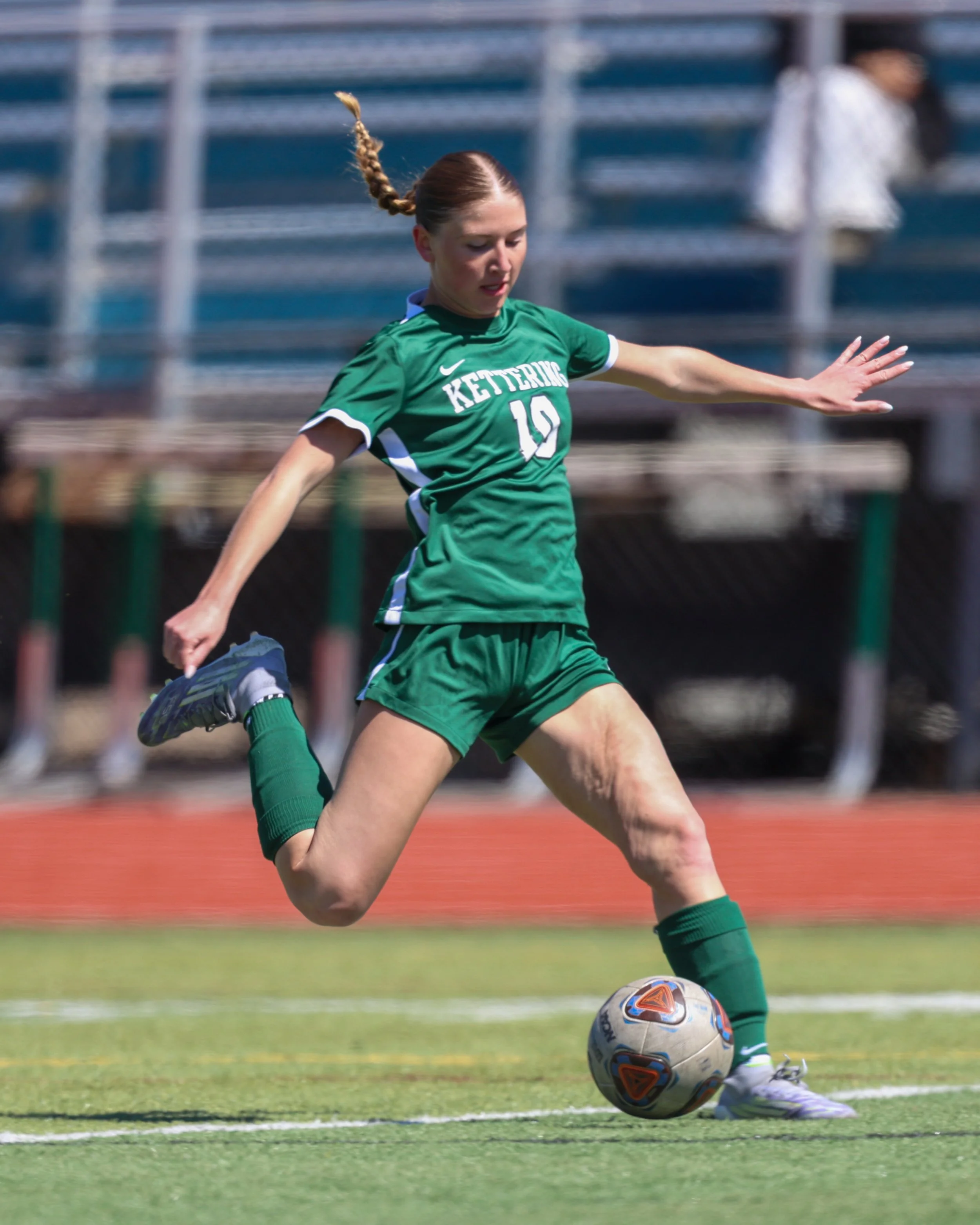 #10 with a shot on net