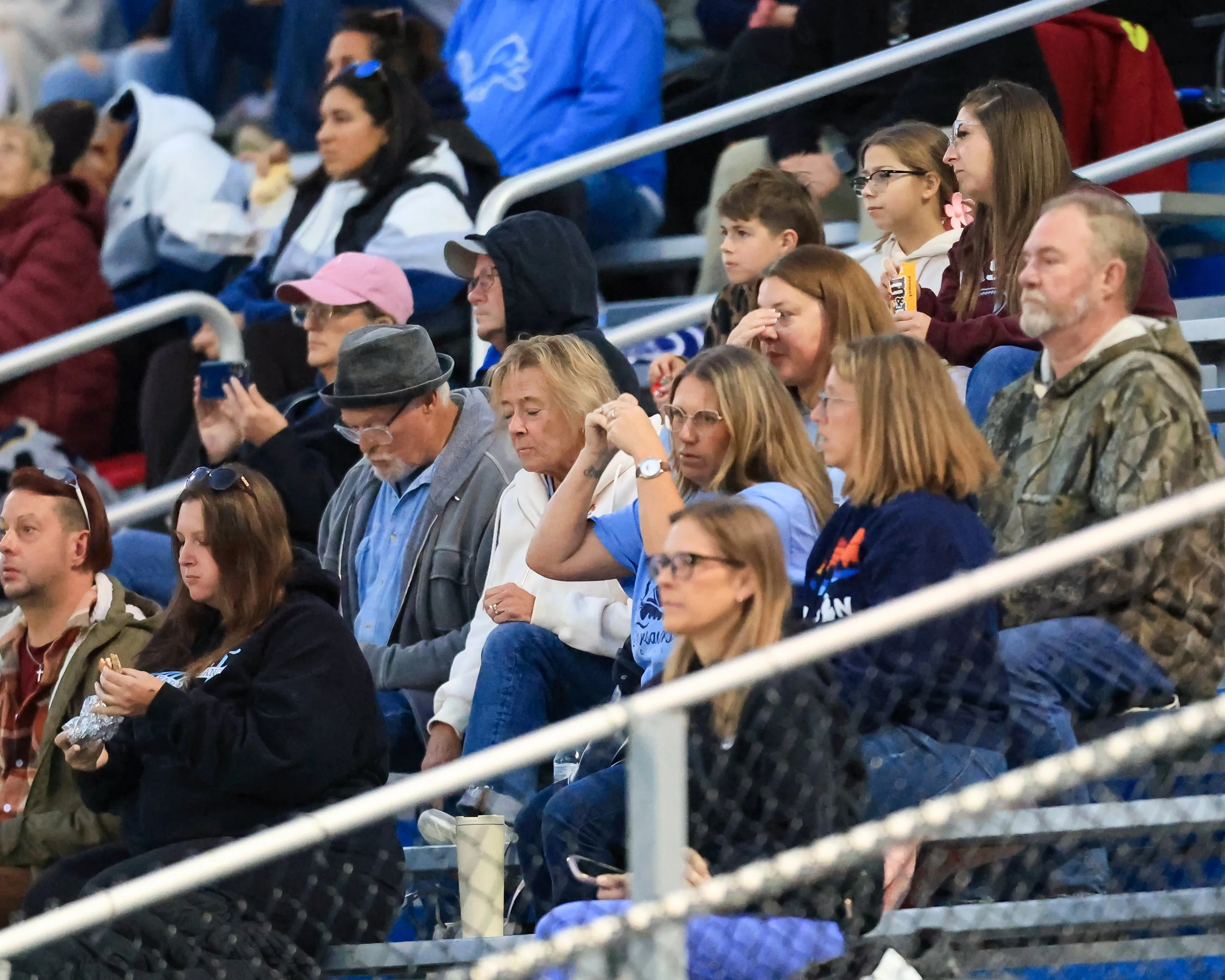 Mott Home fans