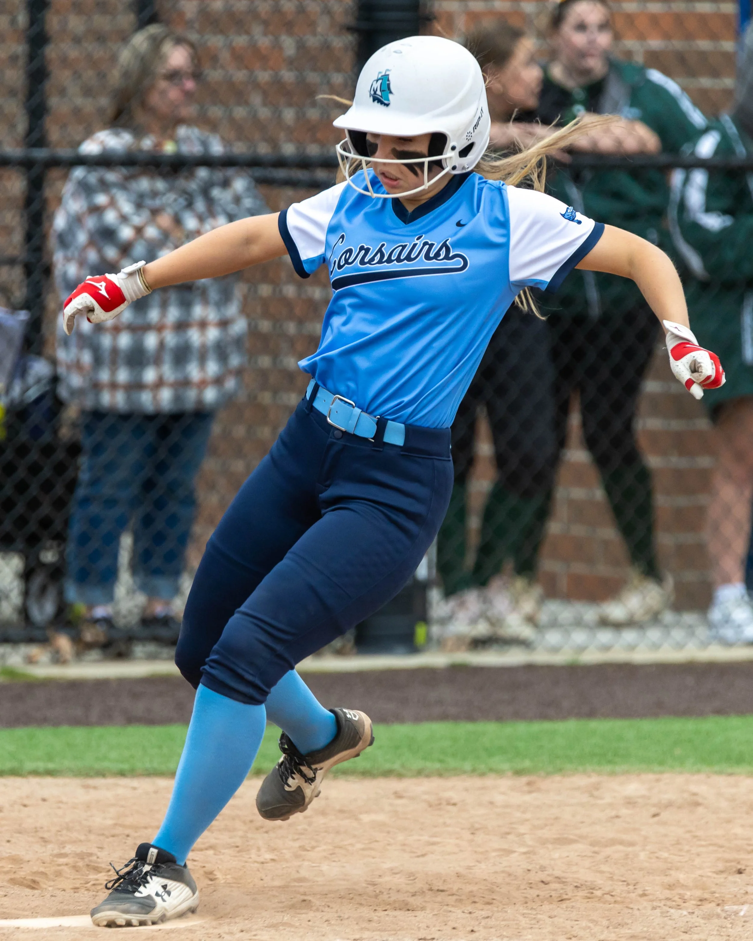 Mott runner crosses the plate