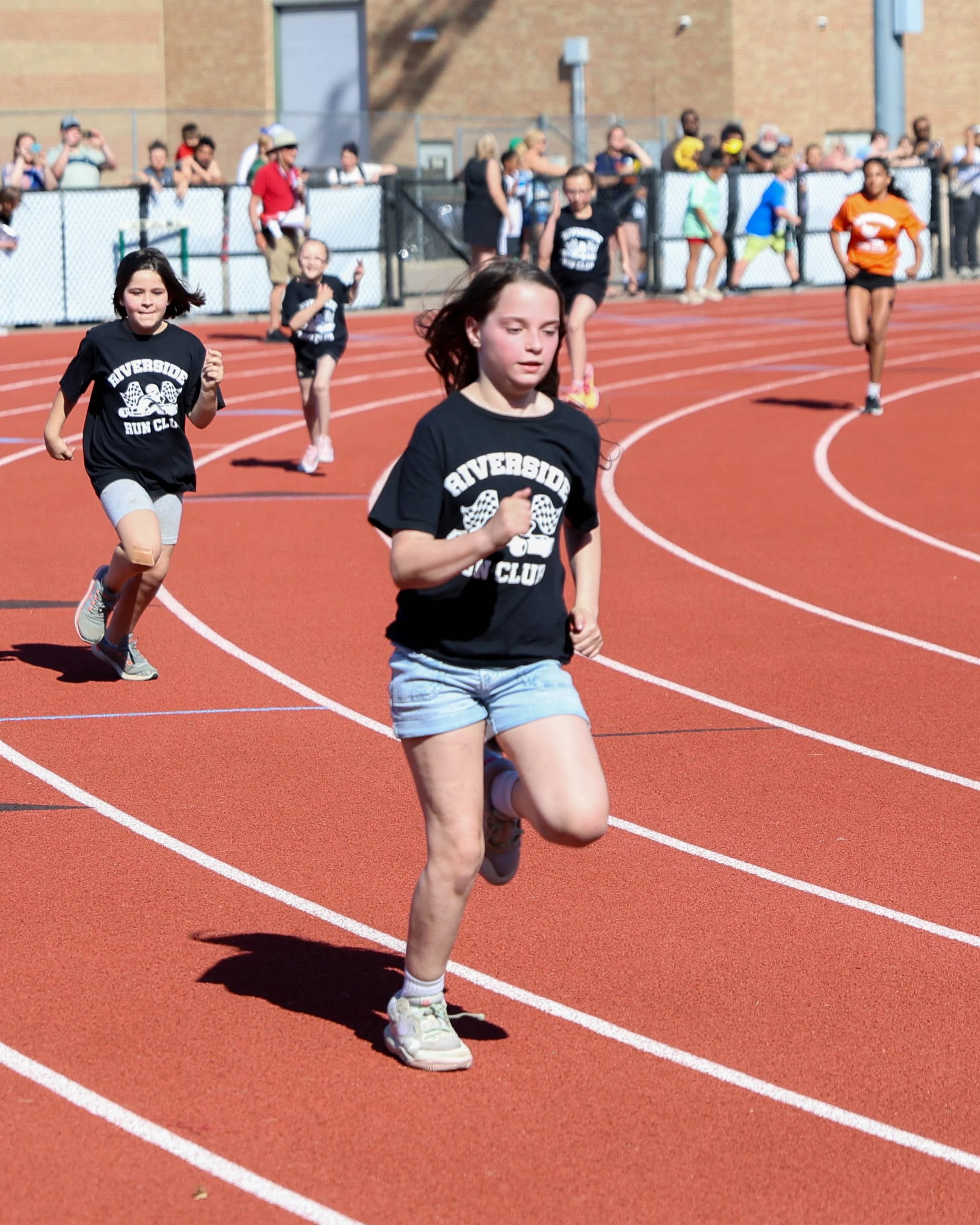 Riverside runner starts the race