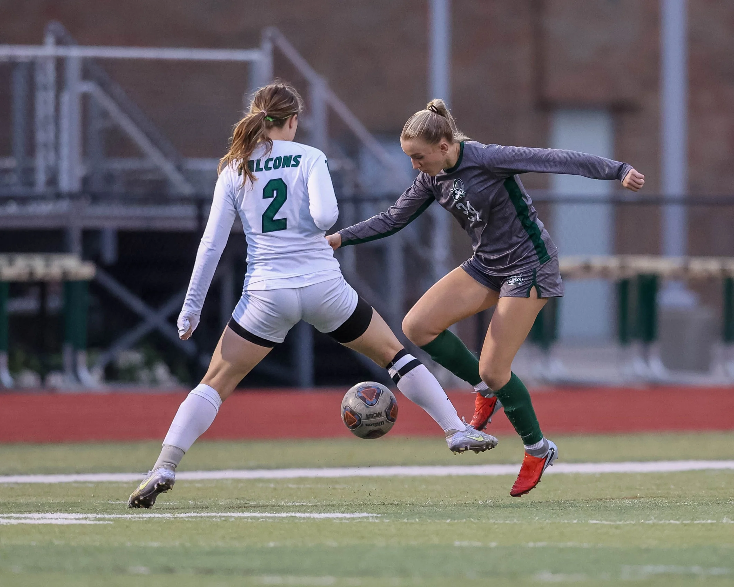 #3 gathers the ball